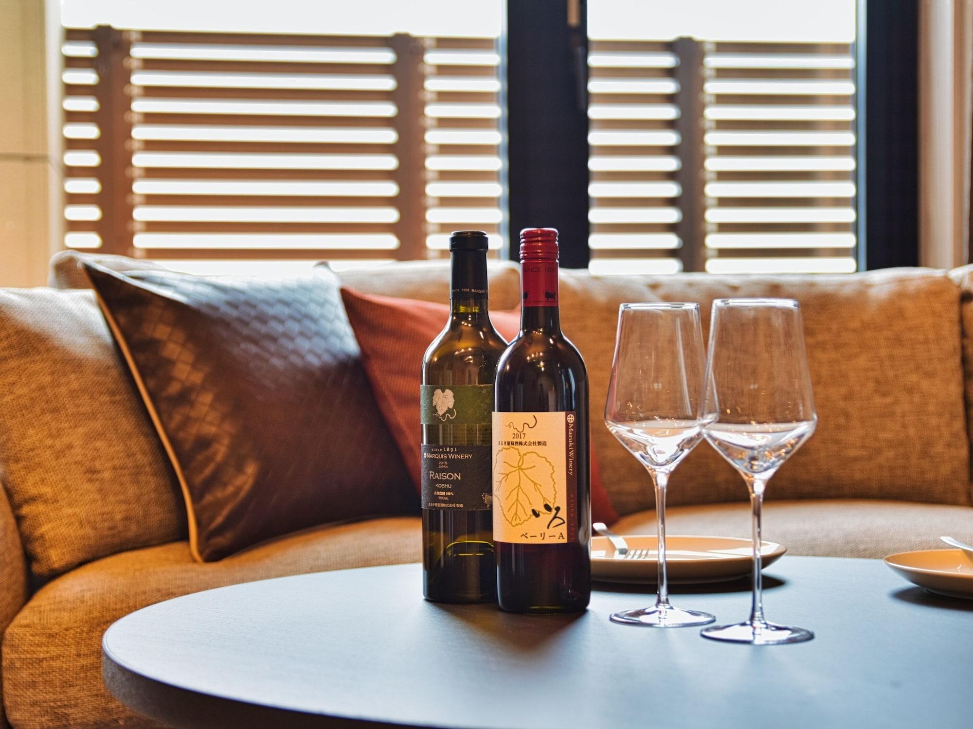 Twin Deluxe Two Beds