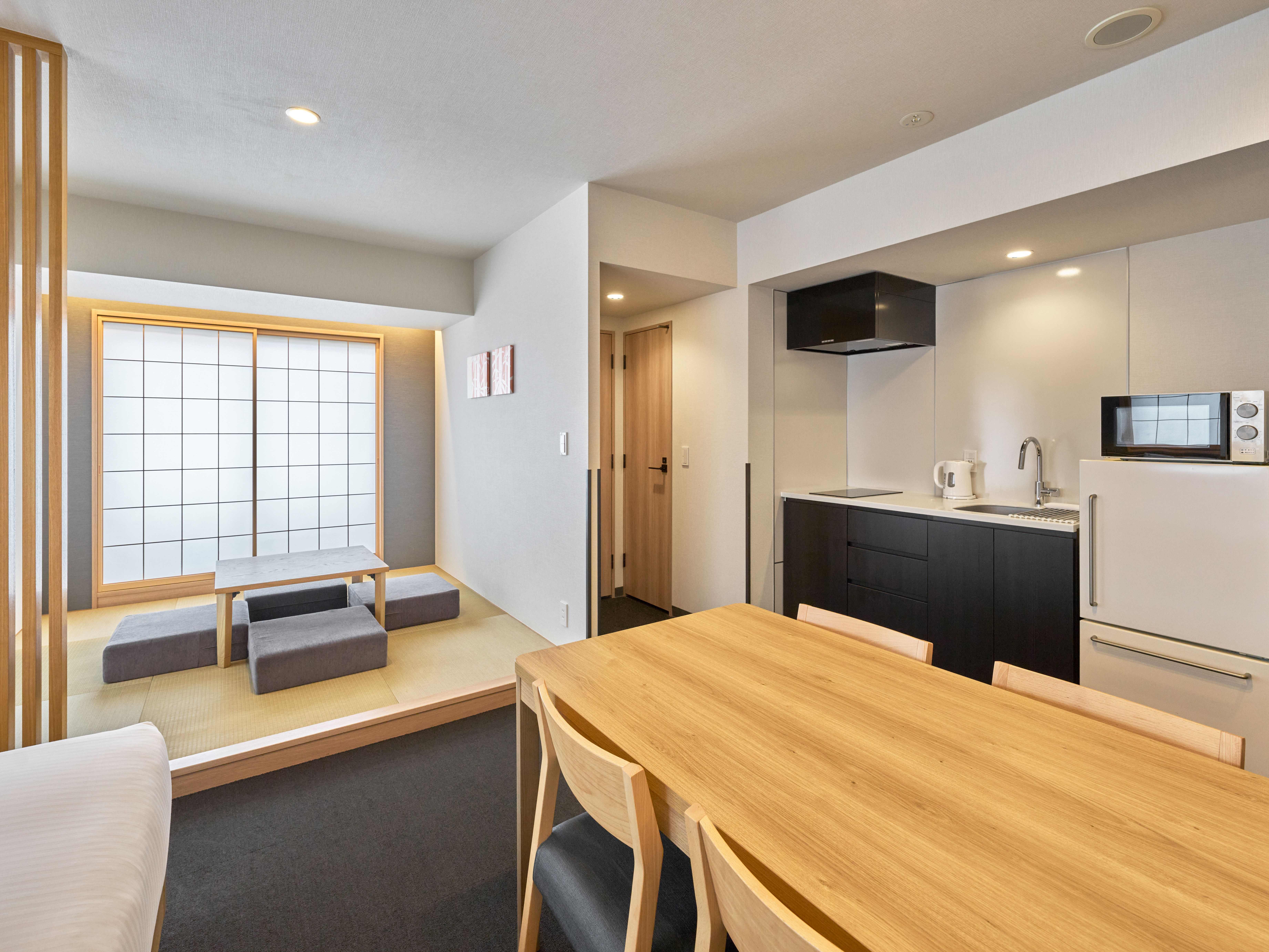 Studio Japanese Room