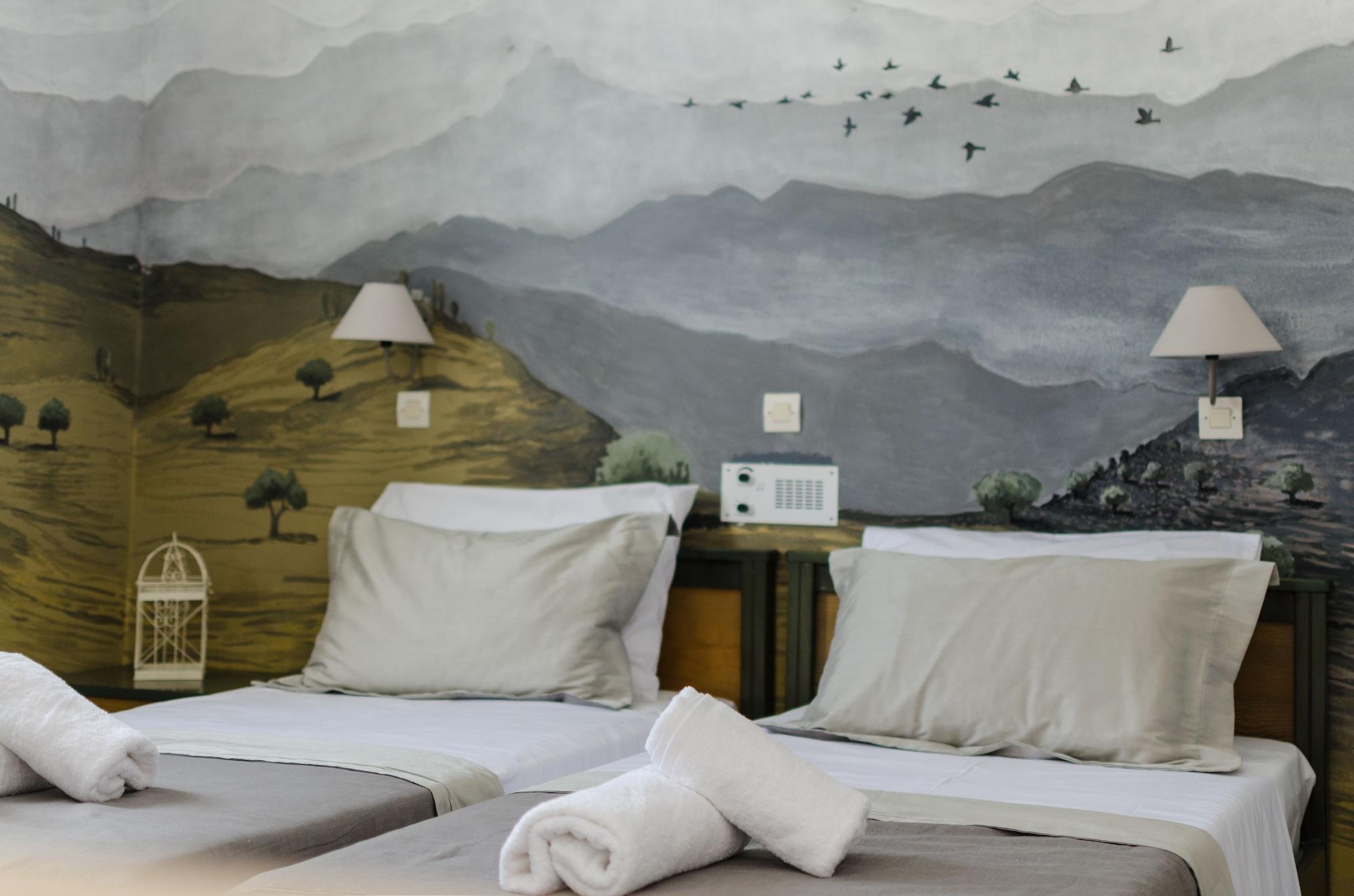 Double or Twin Mountain View