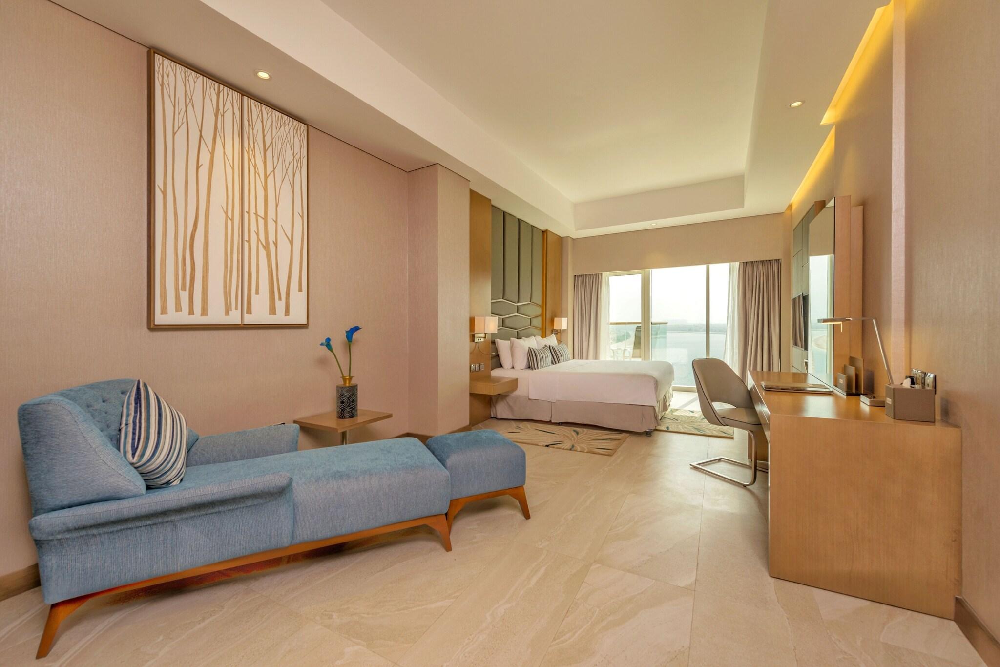 Suite Sea View King Bed