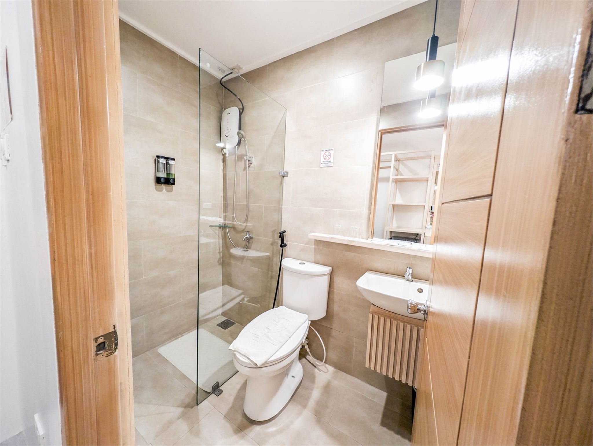 Double Deluxe King Bed