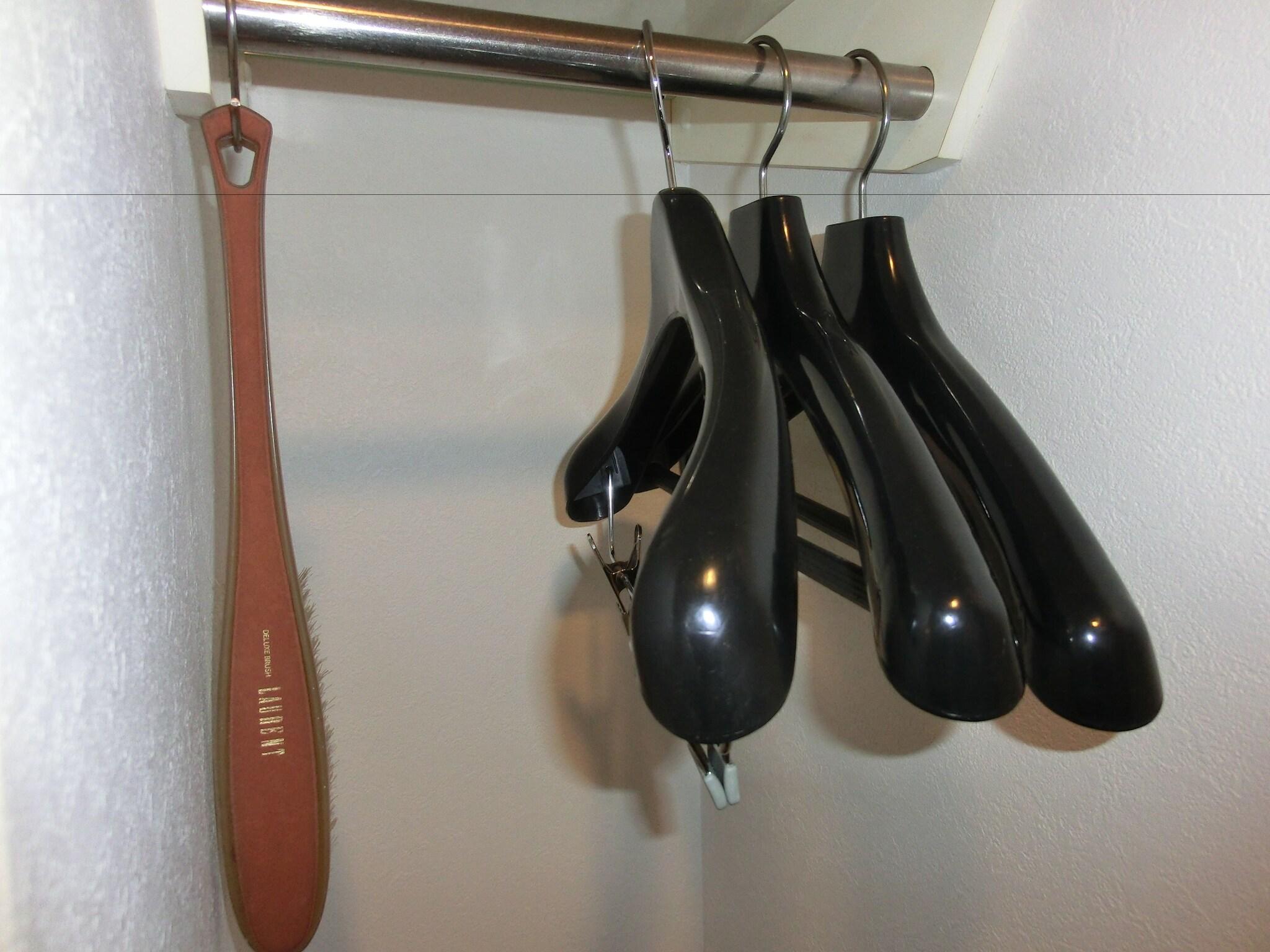 Twin Economy Smoking