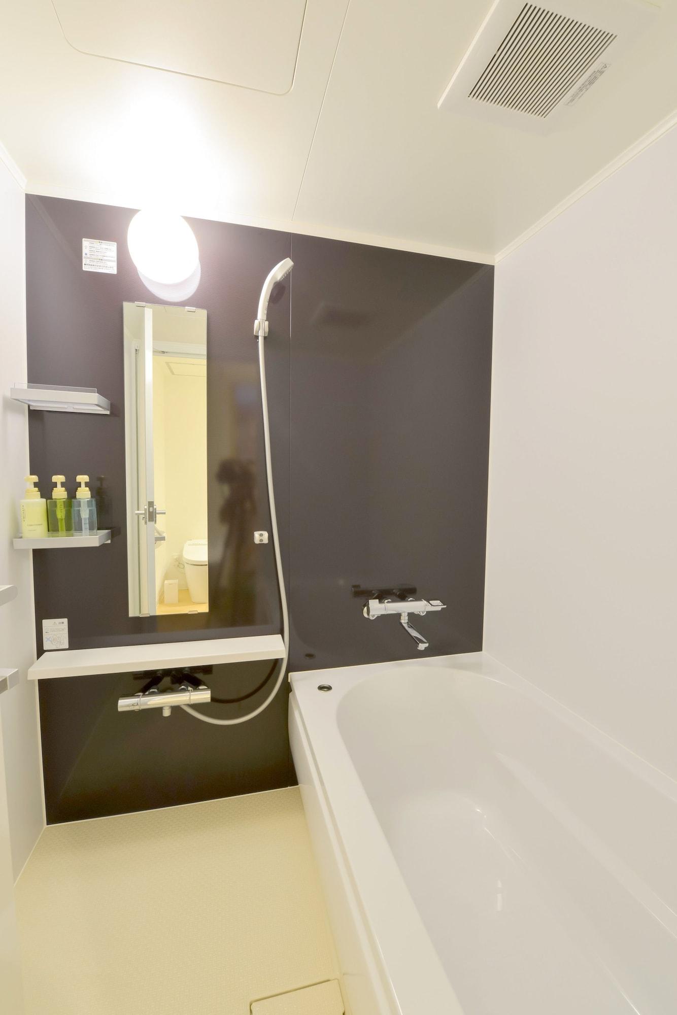 Twin Deluxe Two Beds