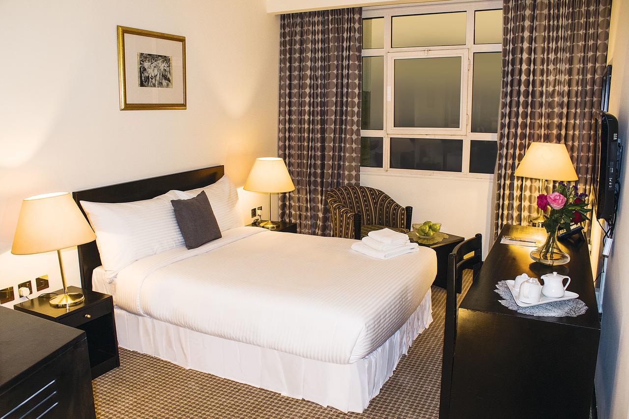 Double Deluxe King Bed