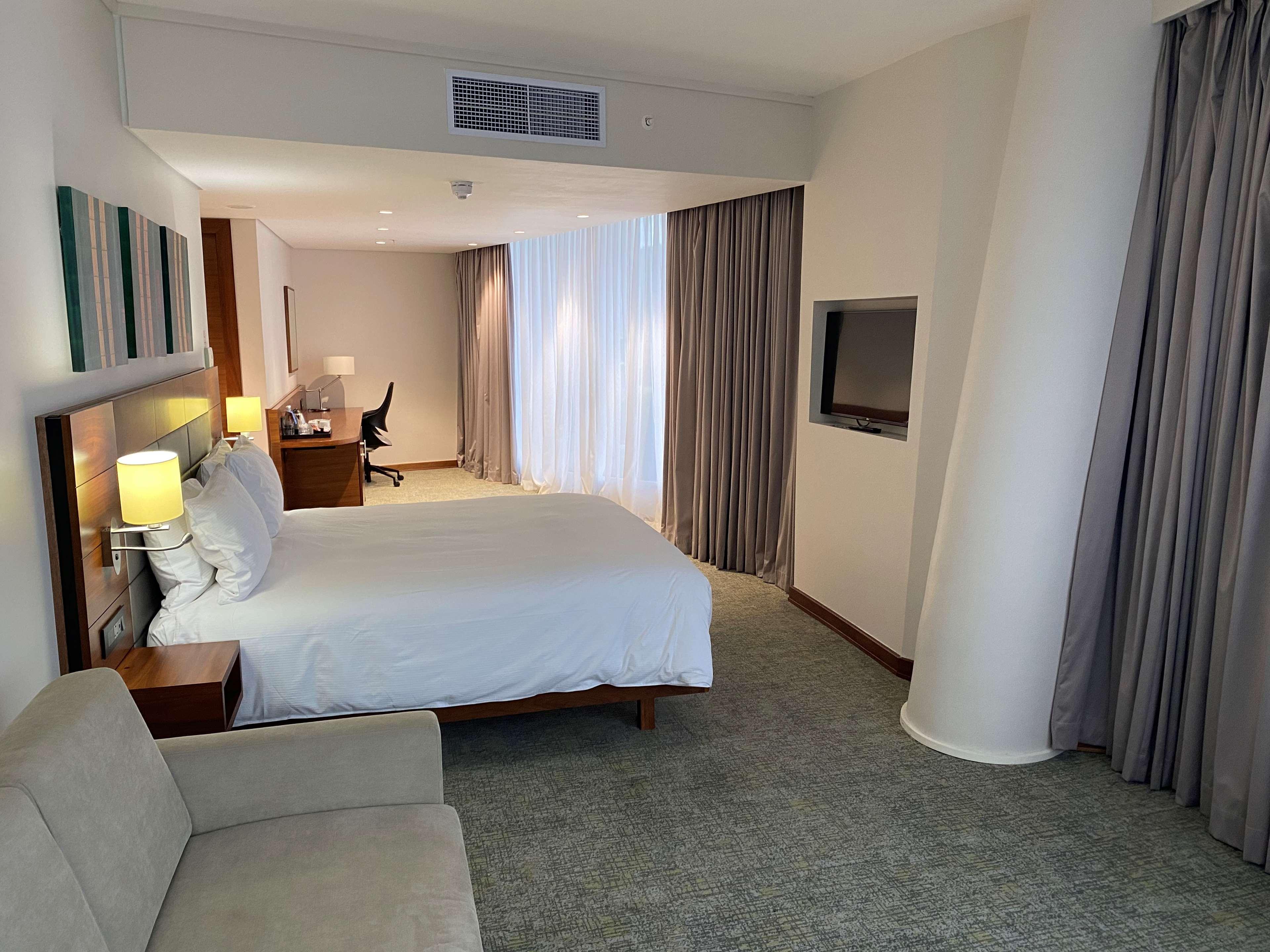 Family Room King Size Bed