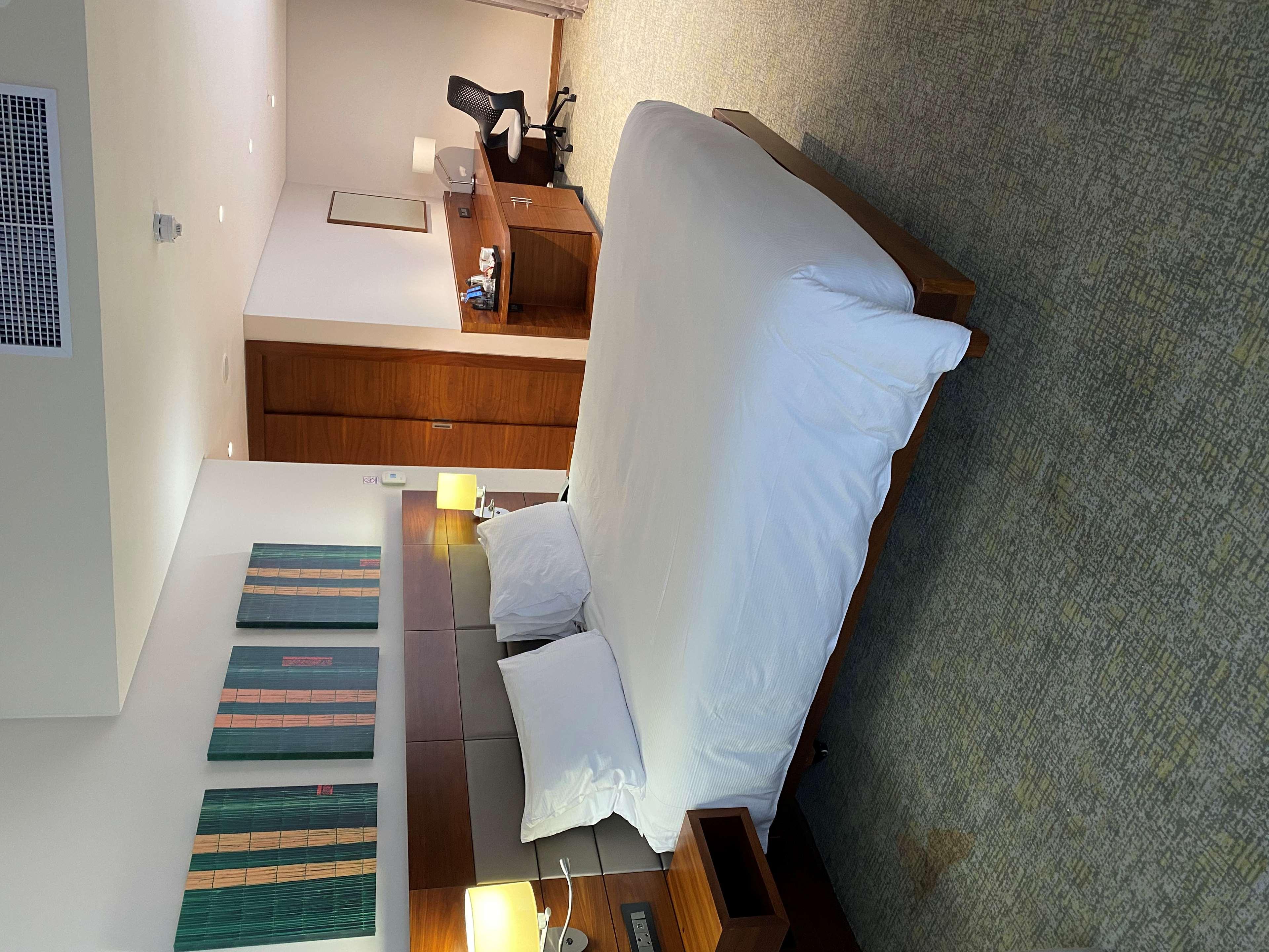 Family Room King Size Bed