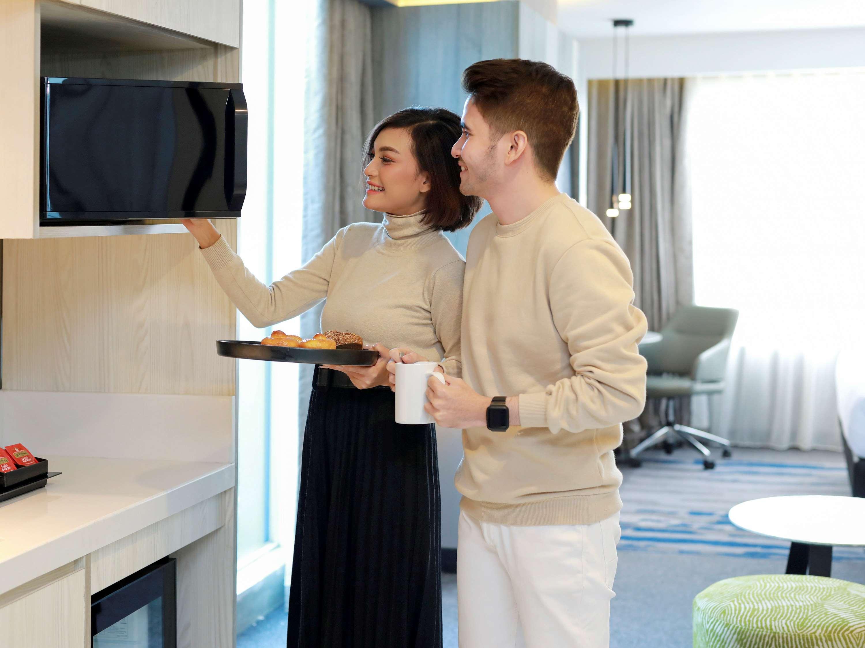 Studio Deluxe King Bed