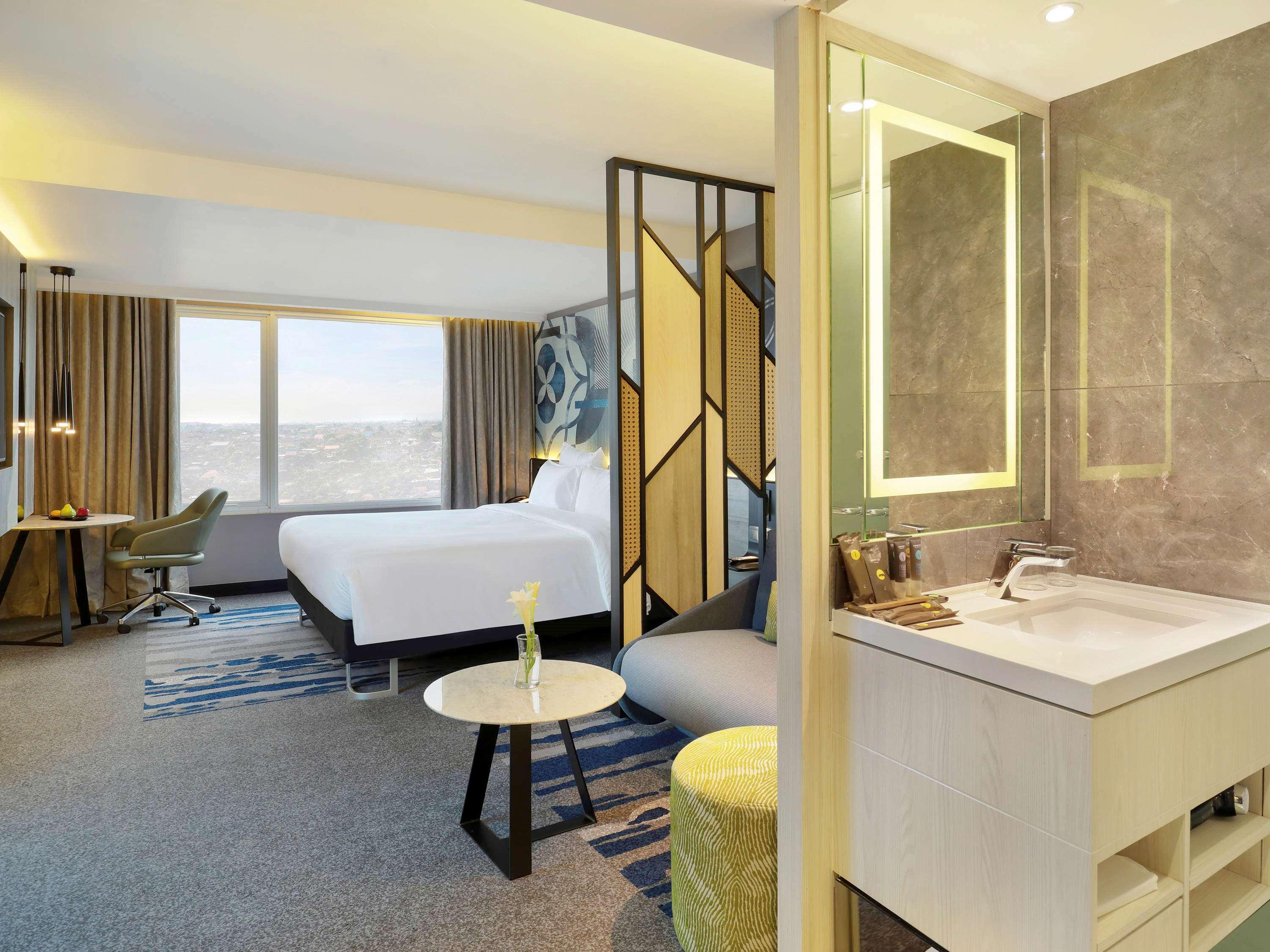 Studio Deluxe King Bed