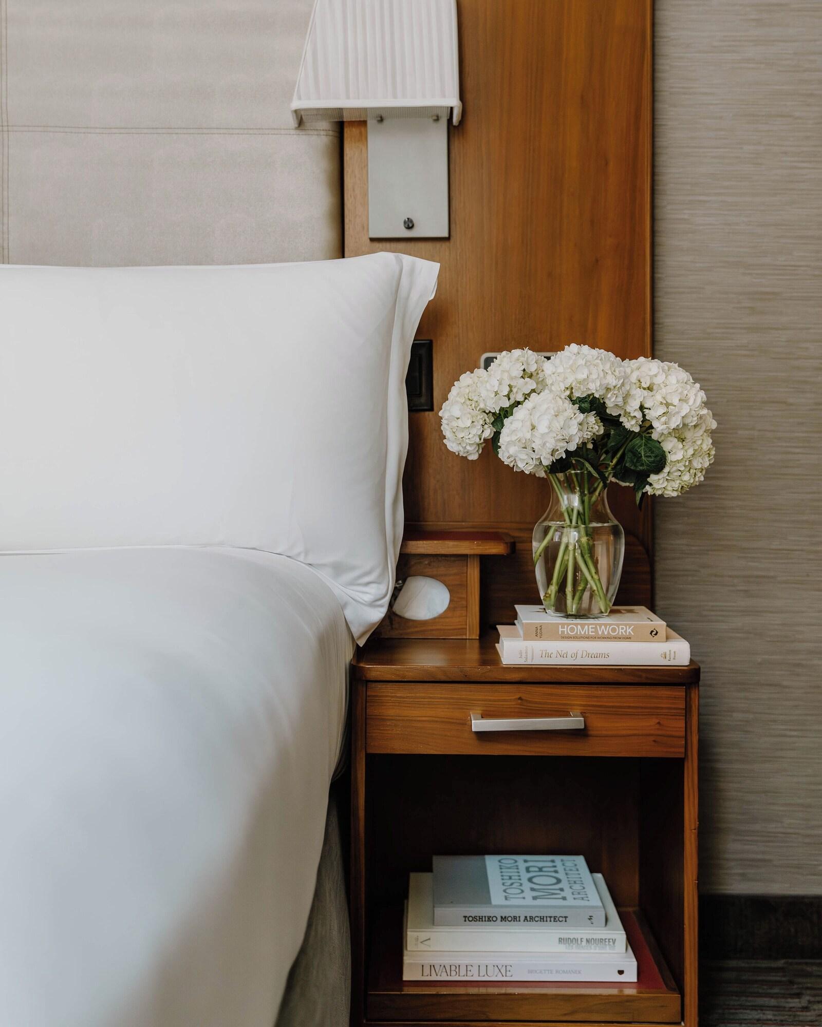 Double Queen Size Bed