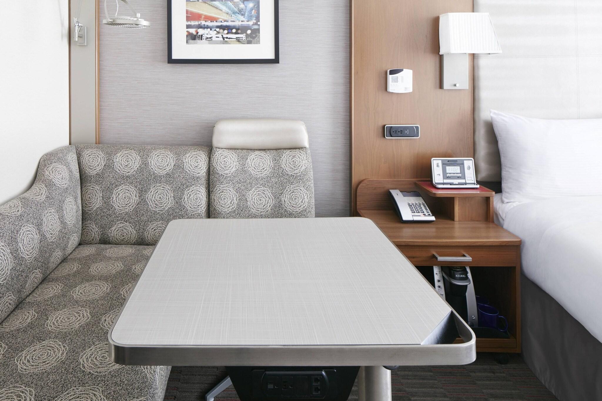 Double Club Queen Bed