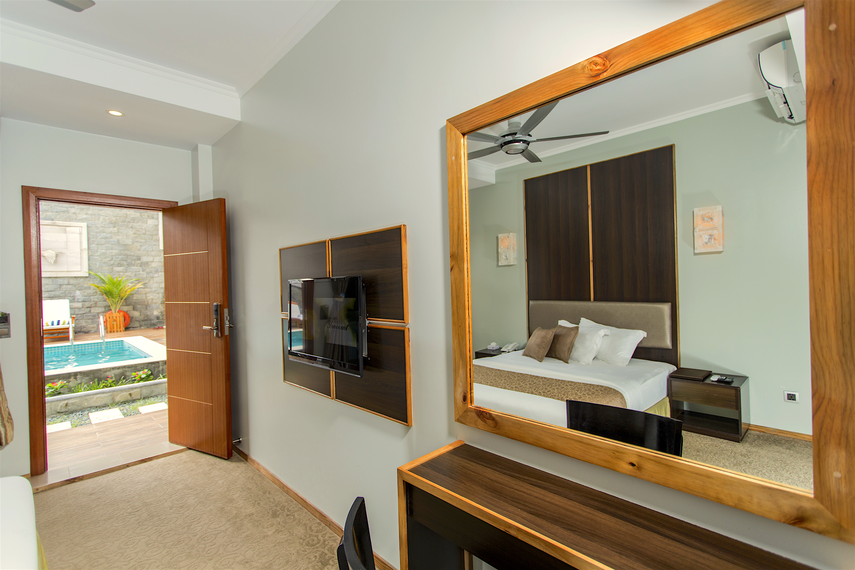 Double Deluxe Pool View