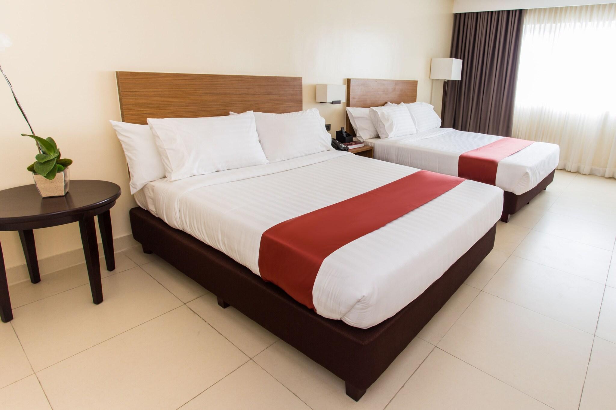 Twin Deluxe Two Beds