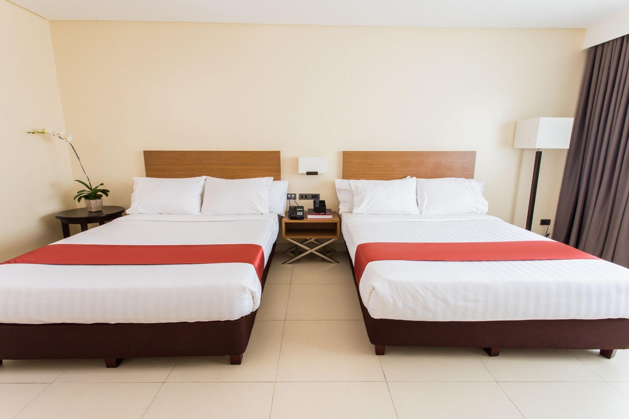 Twin Deluxe Two Beds