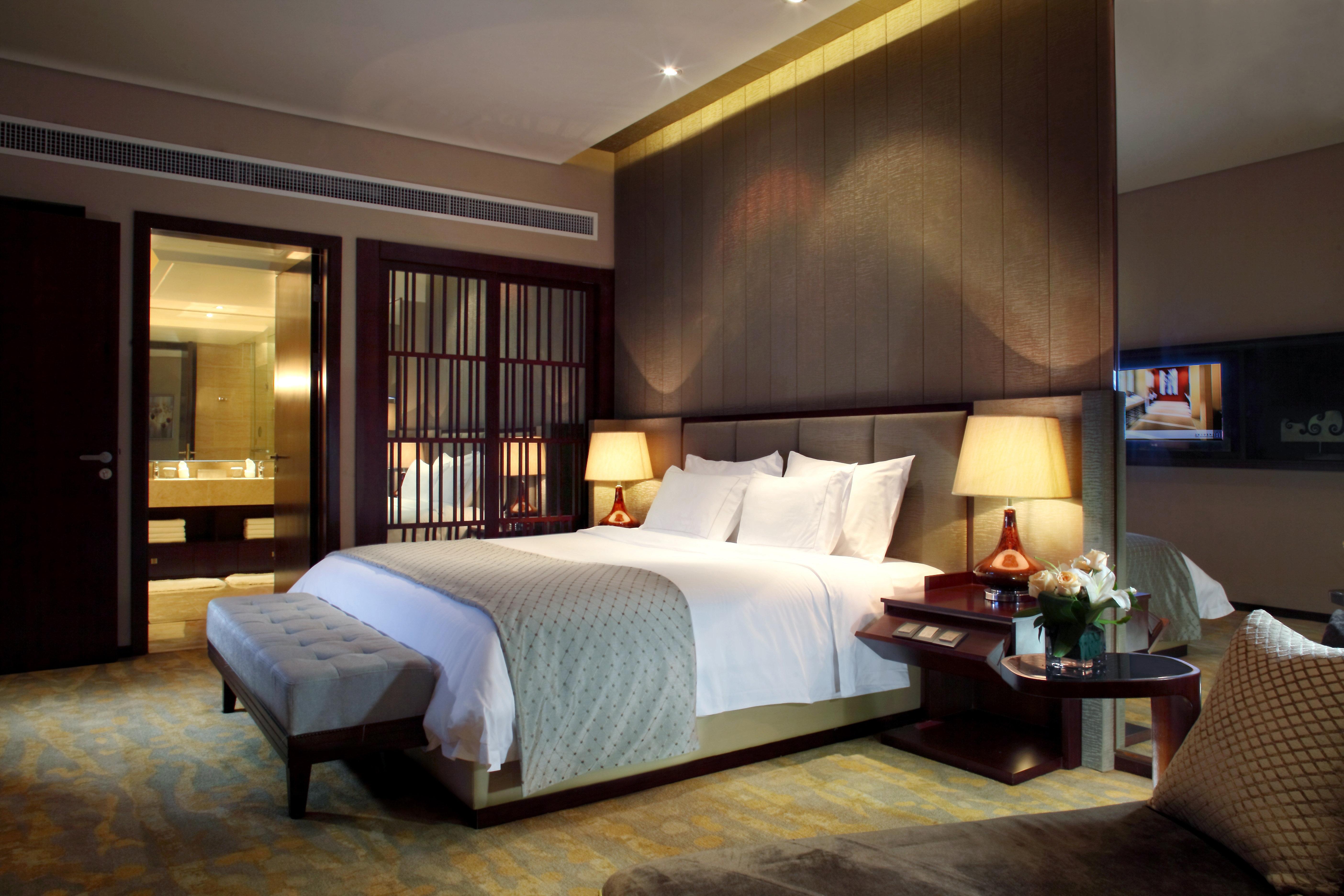 Double Superior King Bed