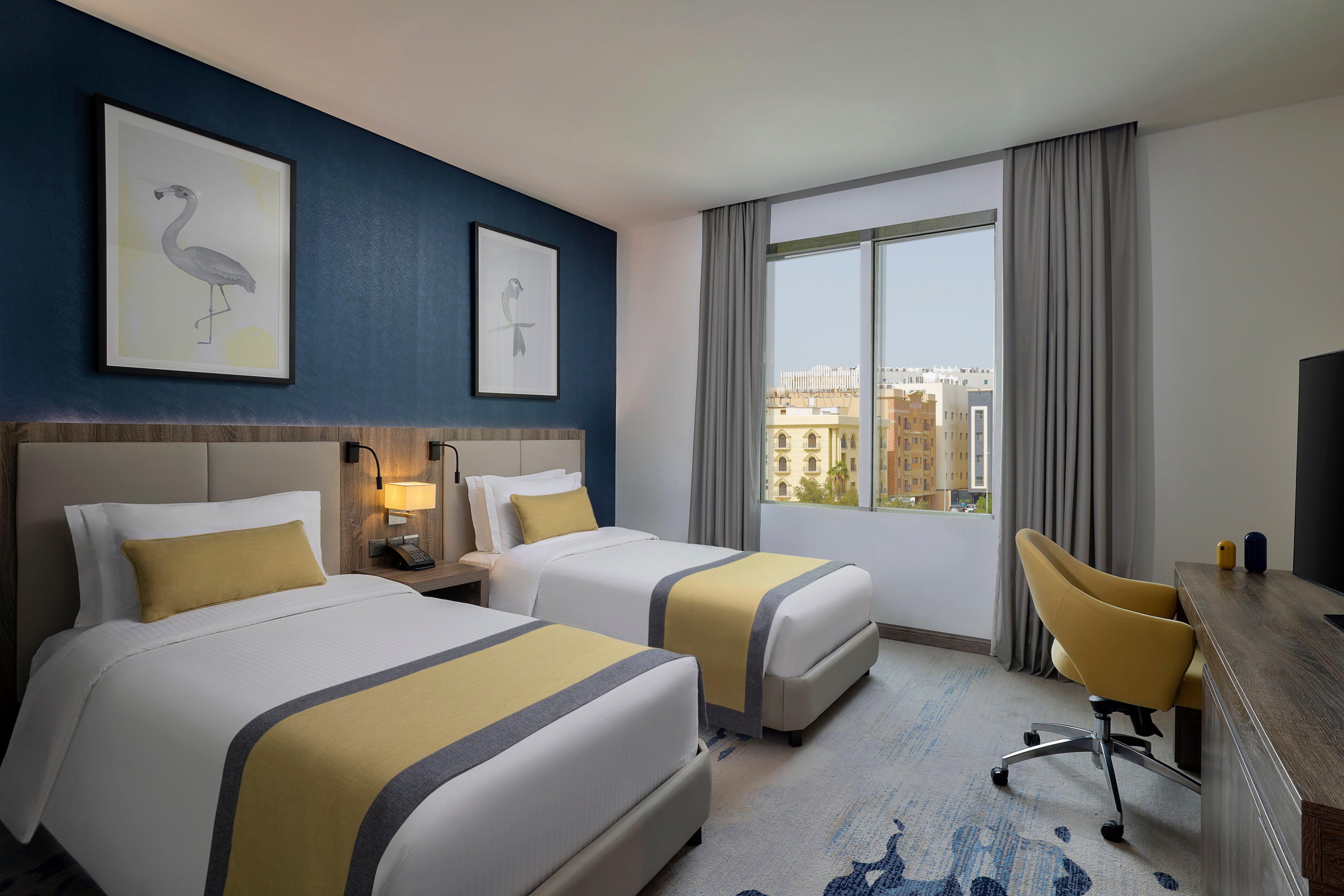 Suite Accessible King Size Bed