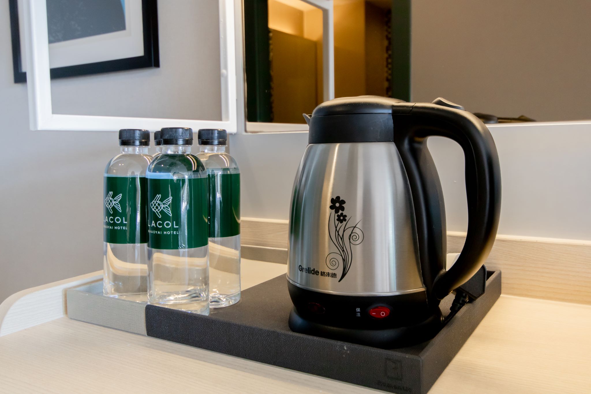 Twin Deluxe Mountain View