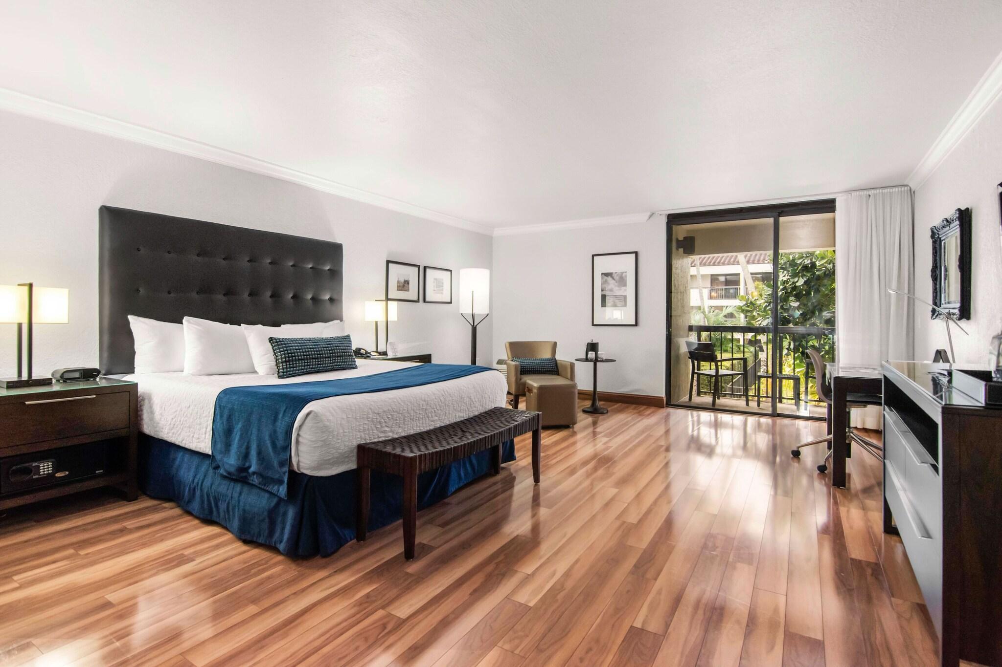 Junior Suite King Size Bed