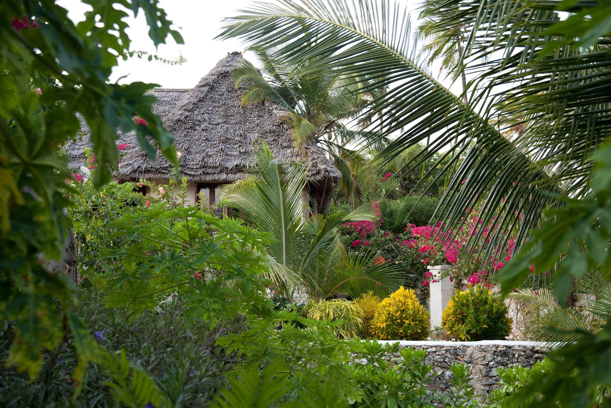 Bungalow Garden View King Bed