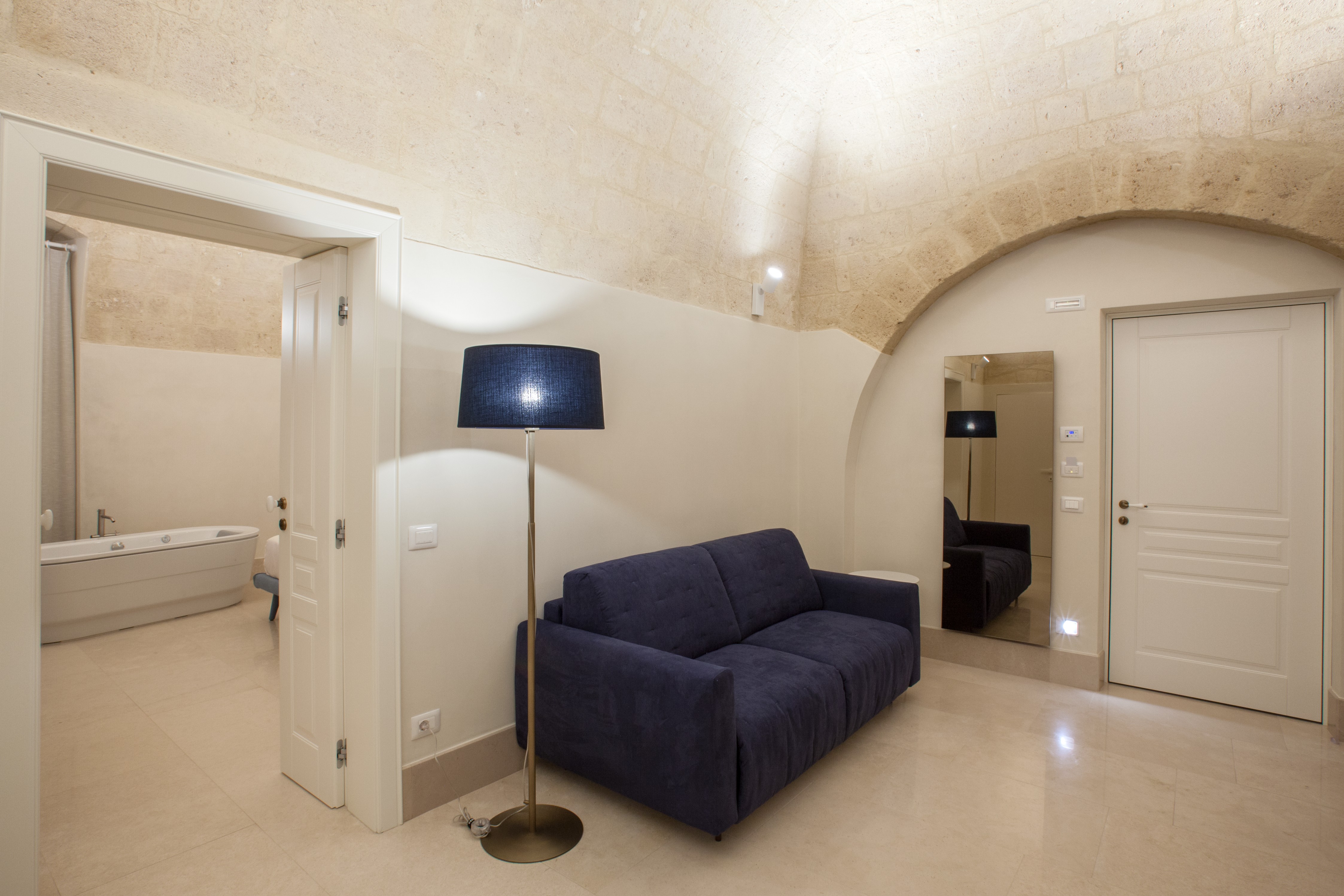 Suite Queen Size Bed