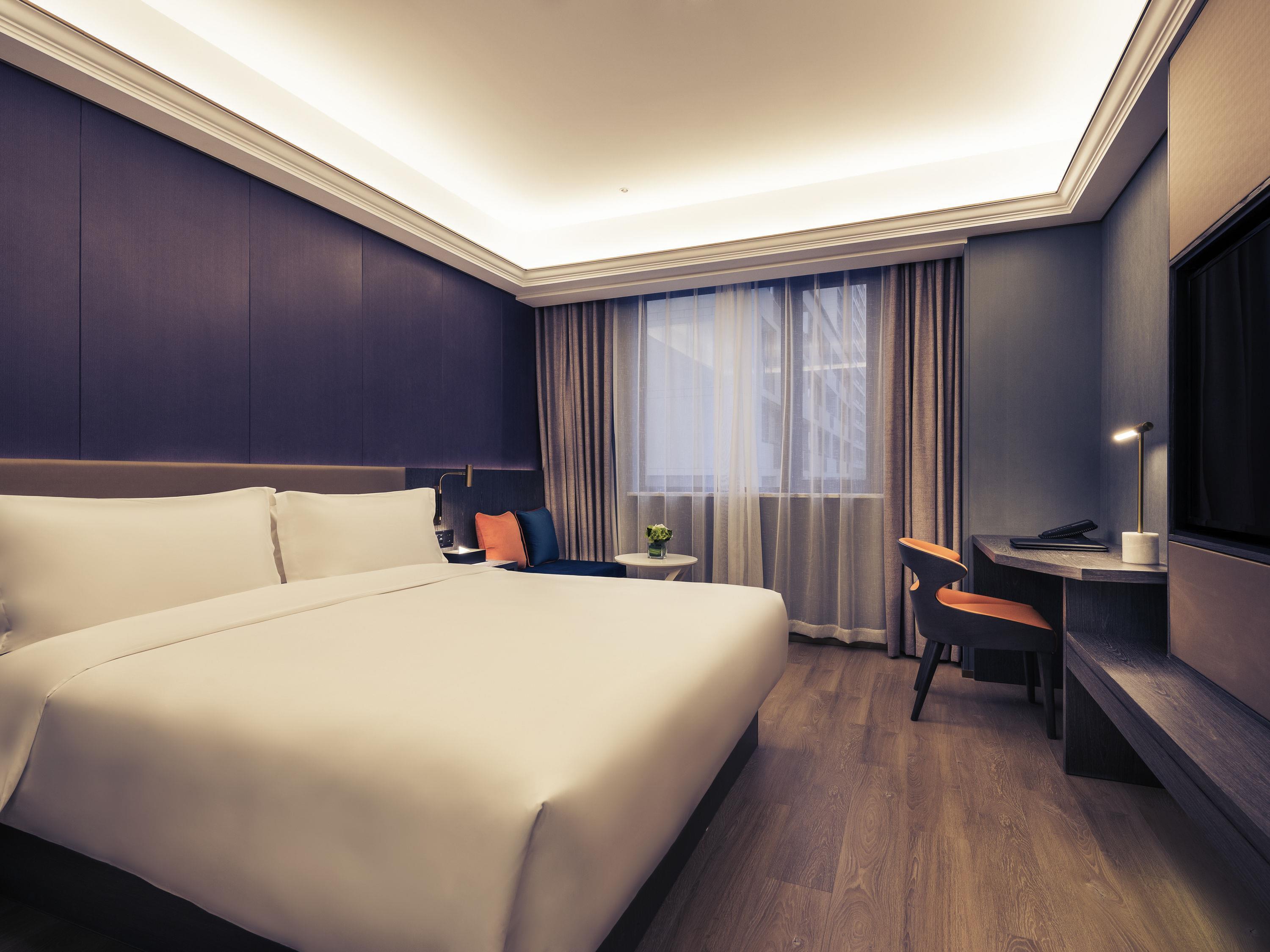 Double Deluxe King Bed