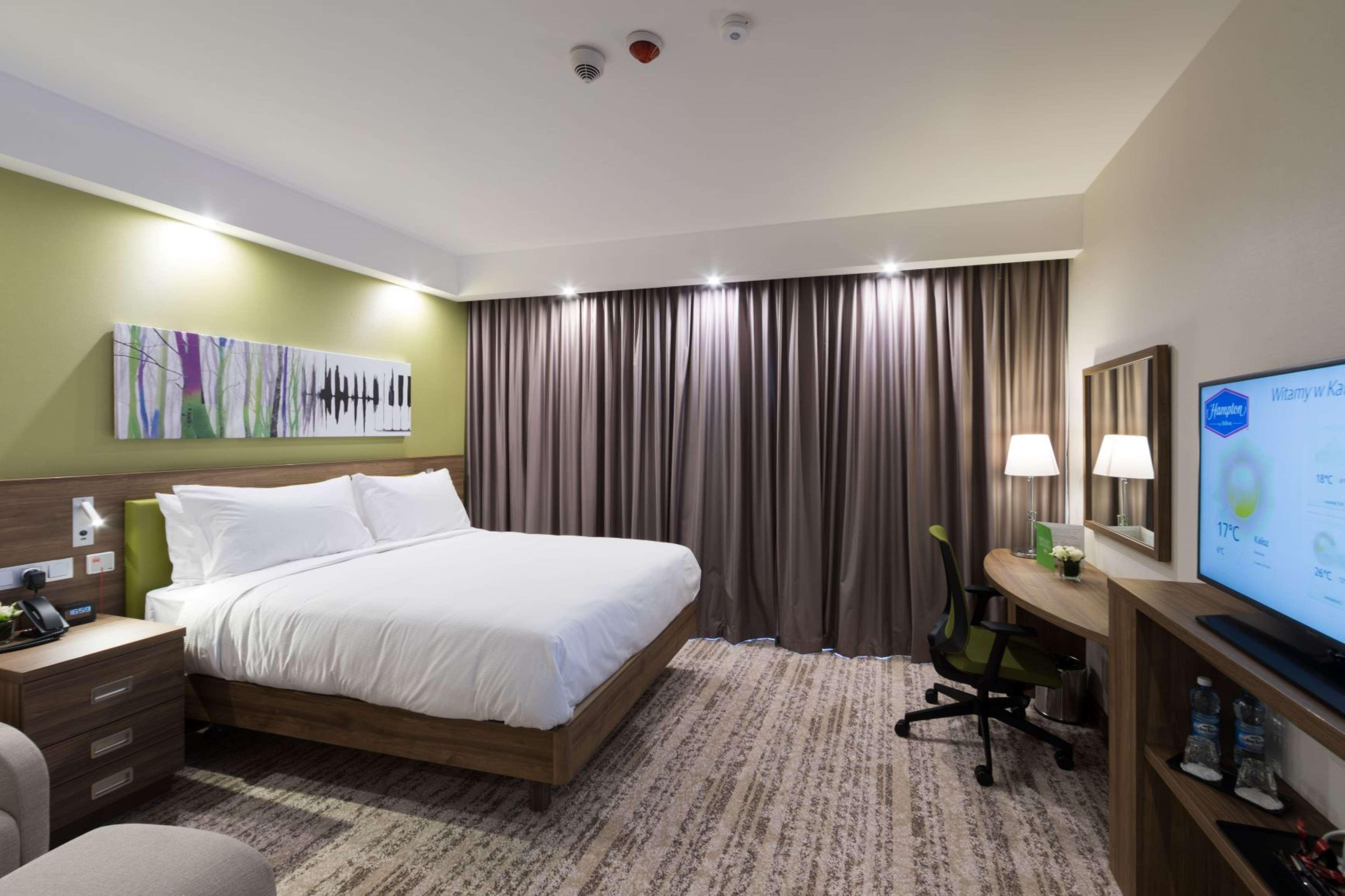 Double Queen Size Bed