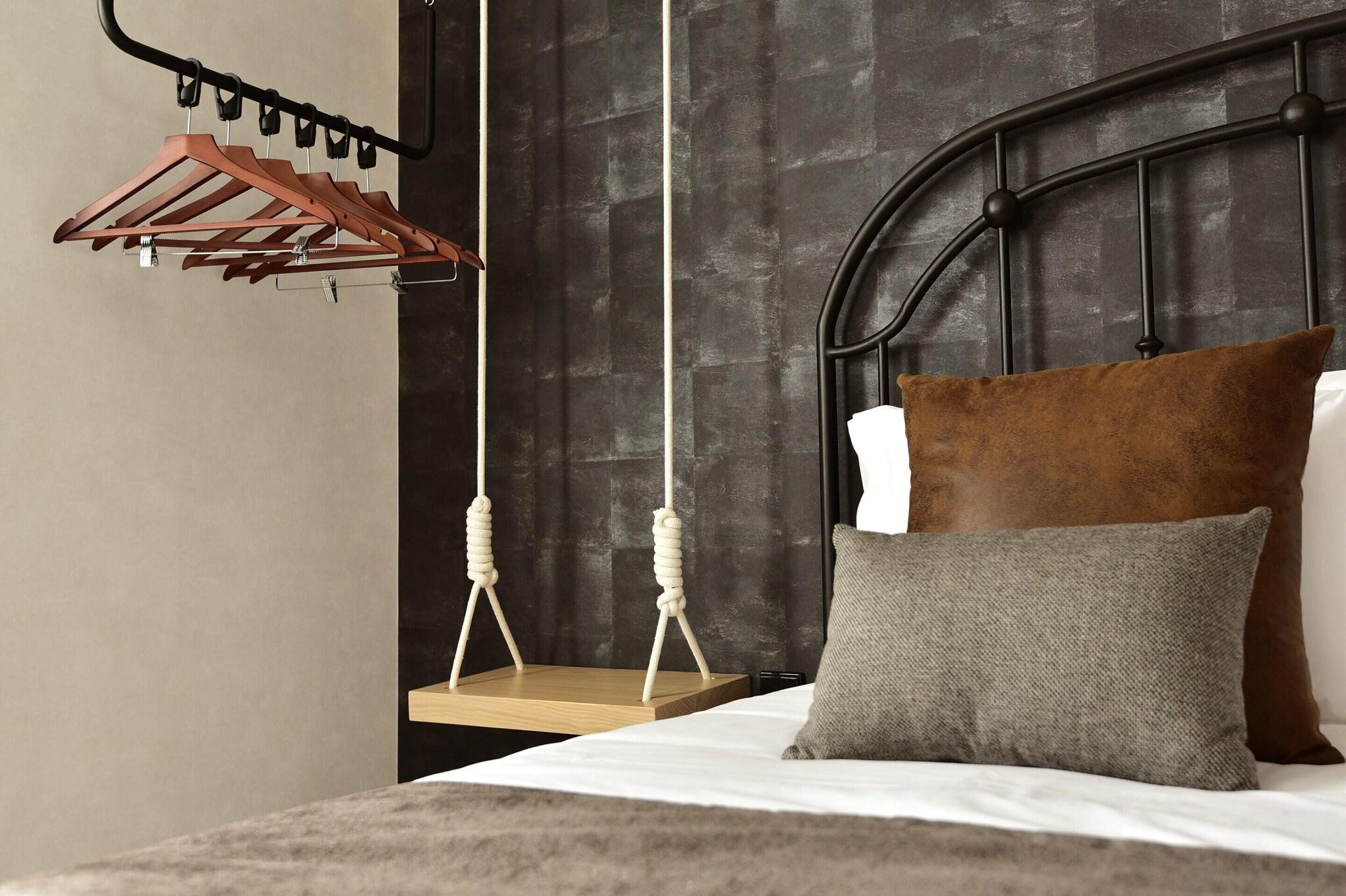 Double Queen Size Bed