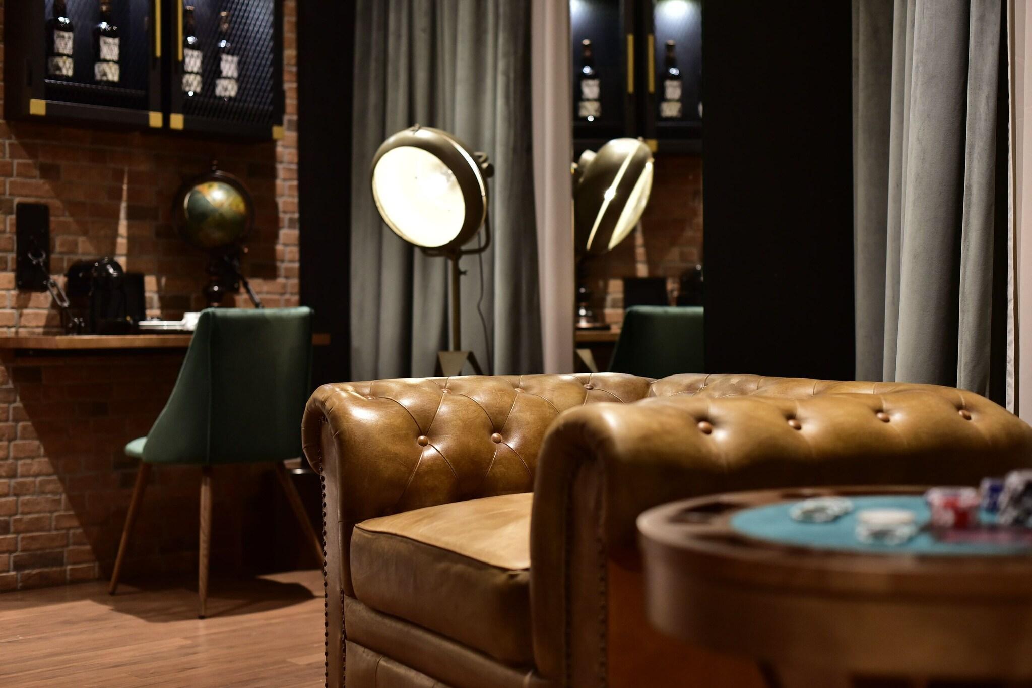 Double Queen Size Bed