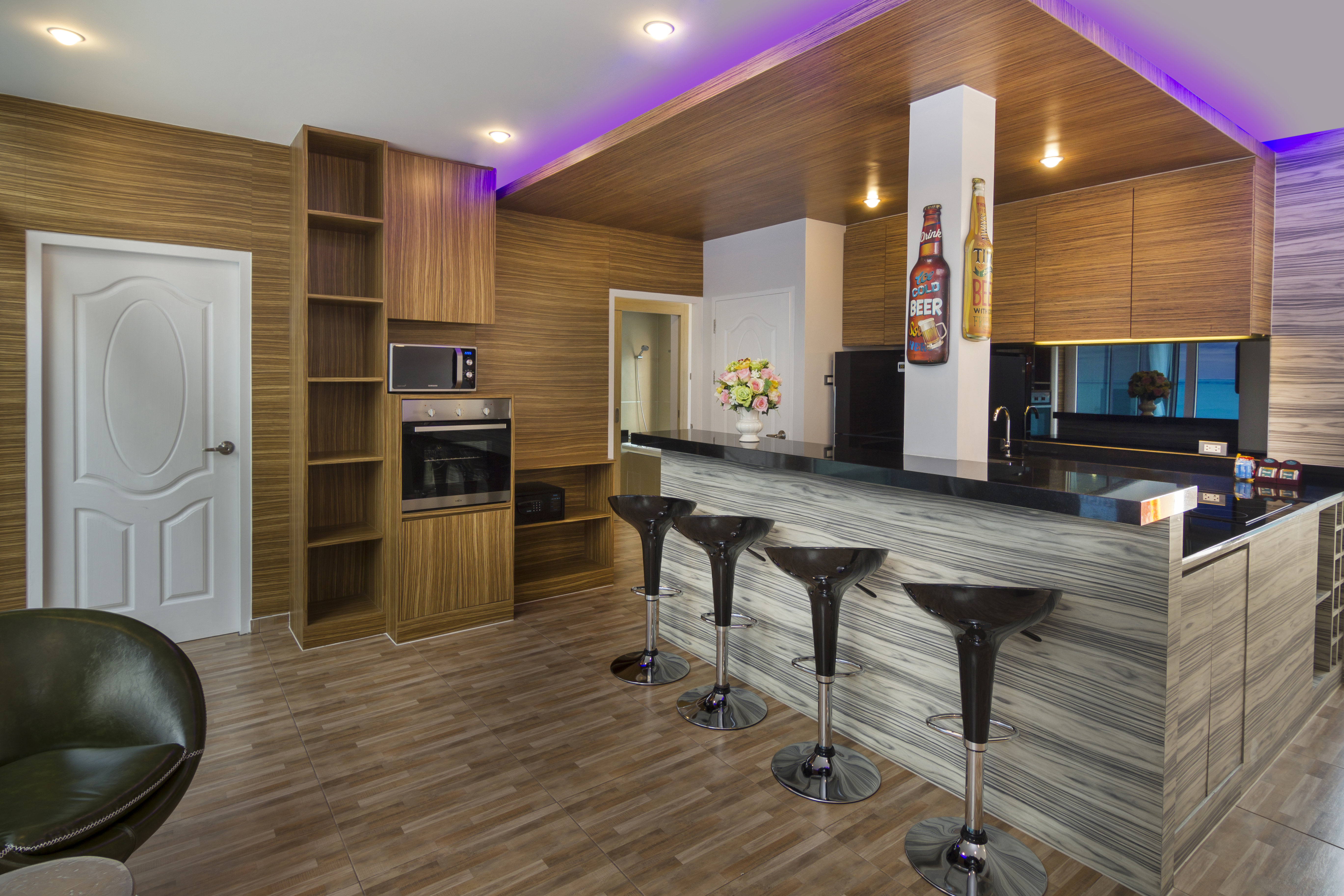 Villa Six Bedrooms with Private Pool