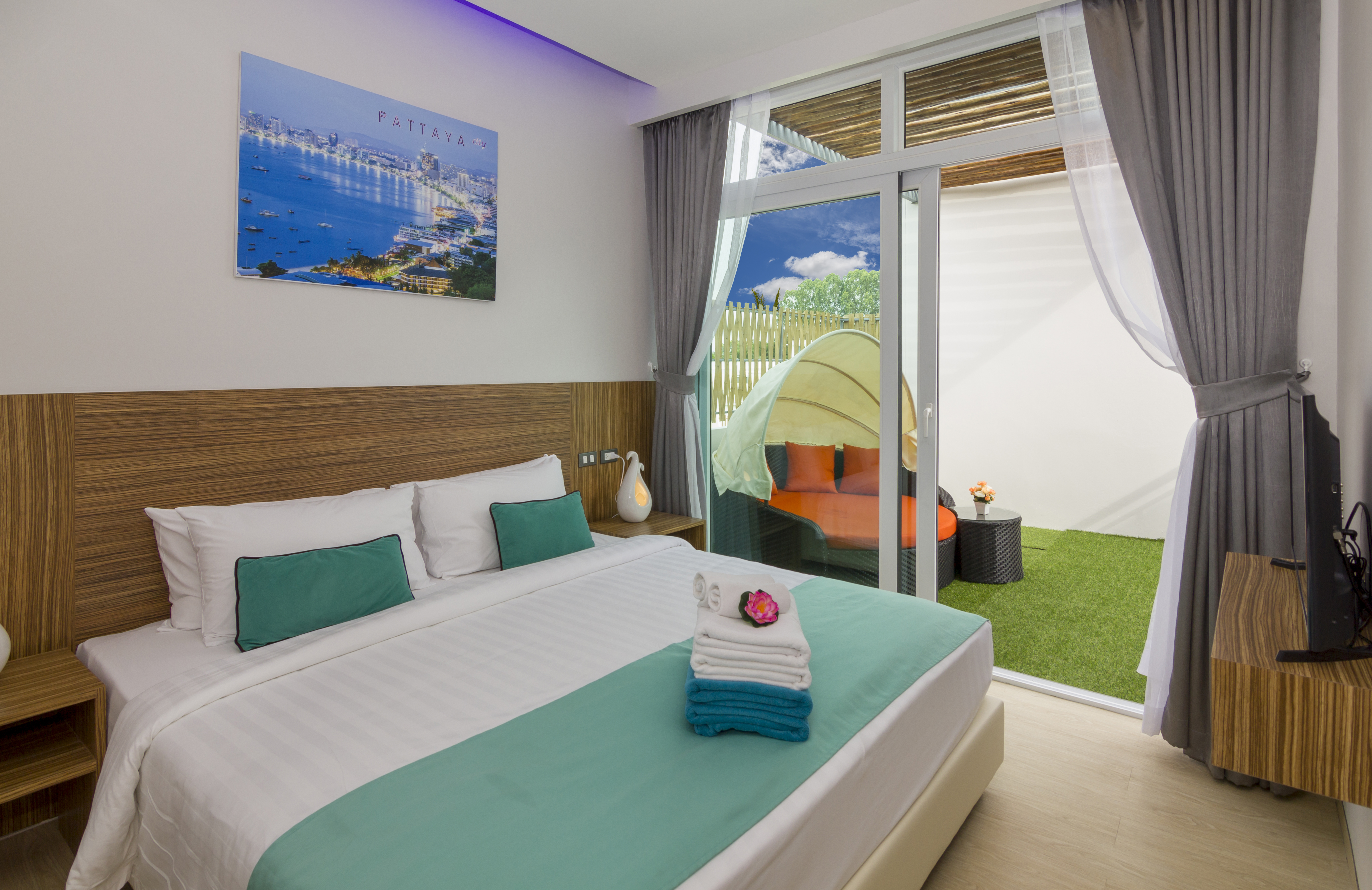 Villa Six Bedrooms with Private Pool