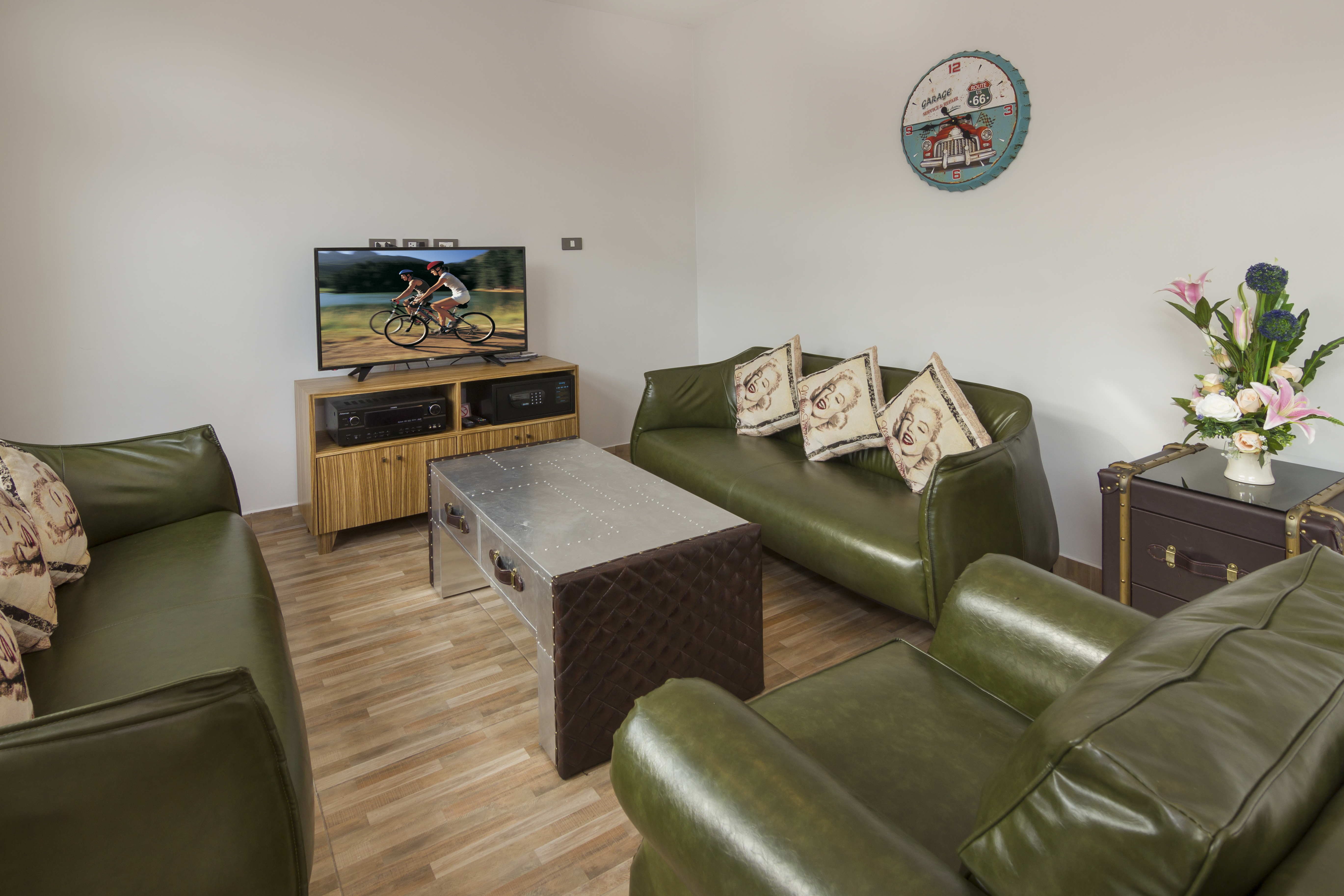 Villa Three Bedrooms Three Bathrooms