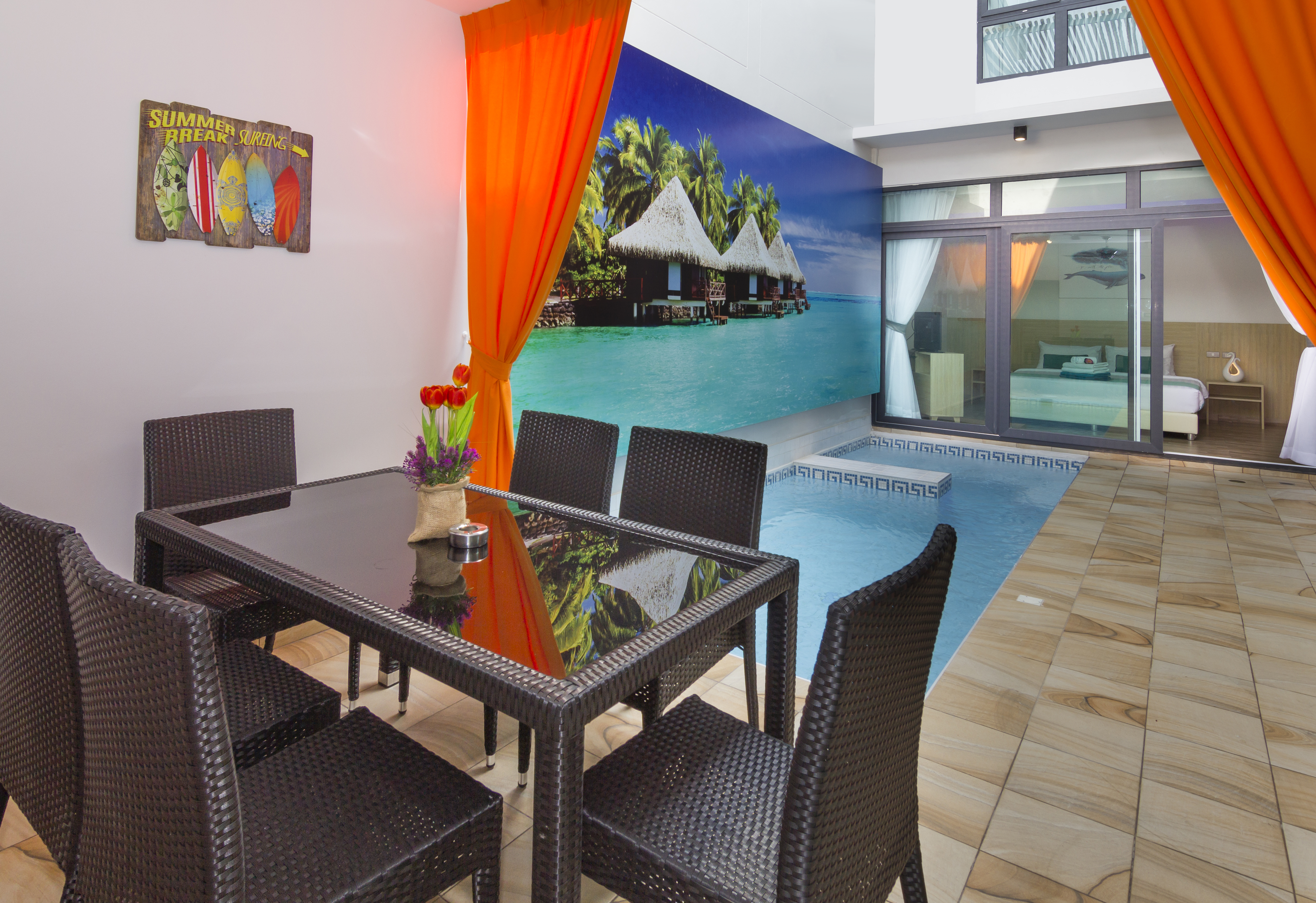 Villa Three Bedrooms Three Bathrooms