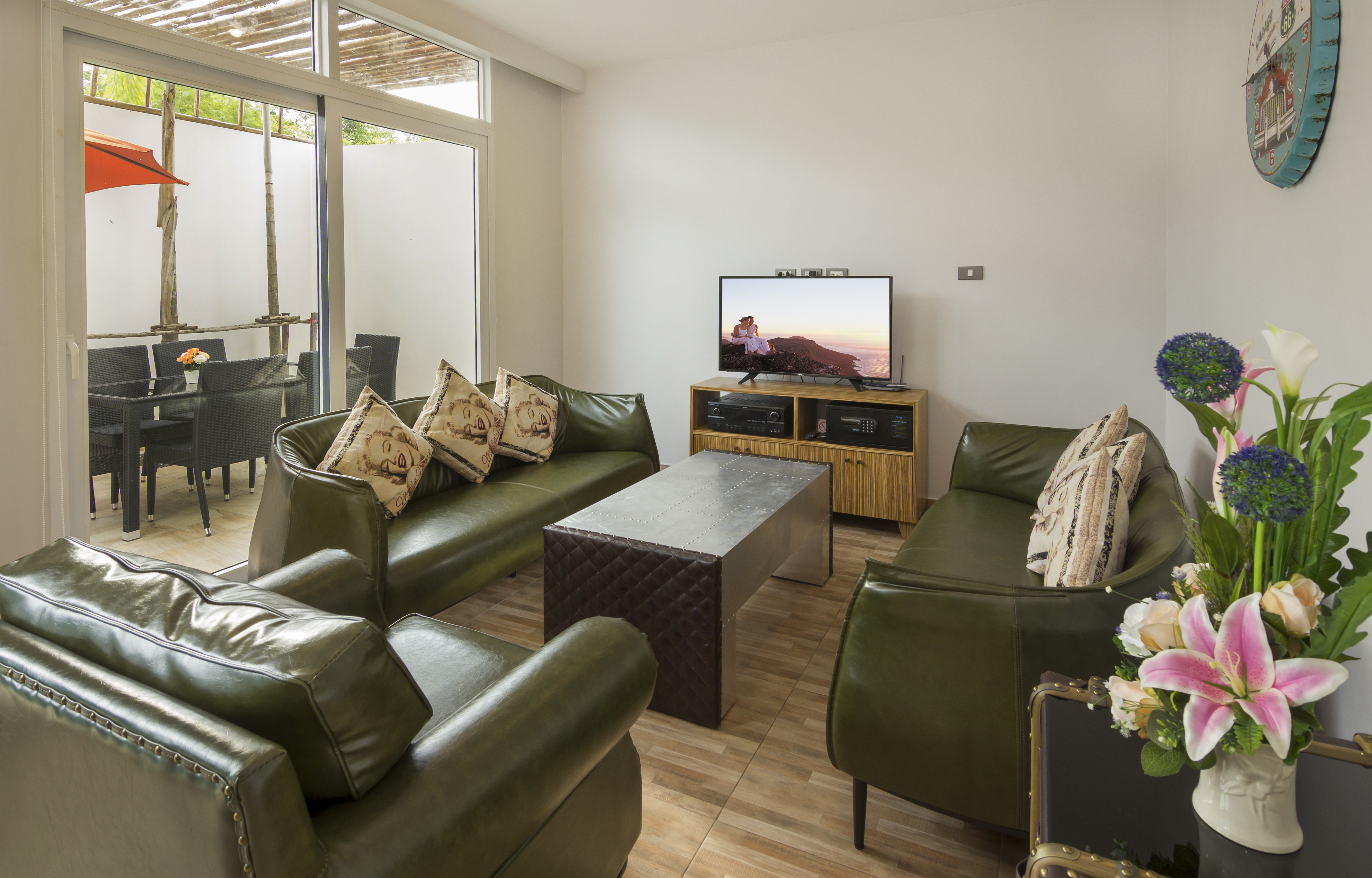 Villa Three Bedrooms Three Bathrooms