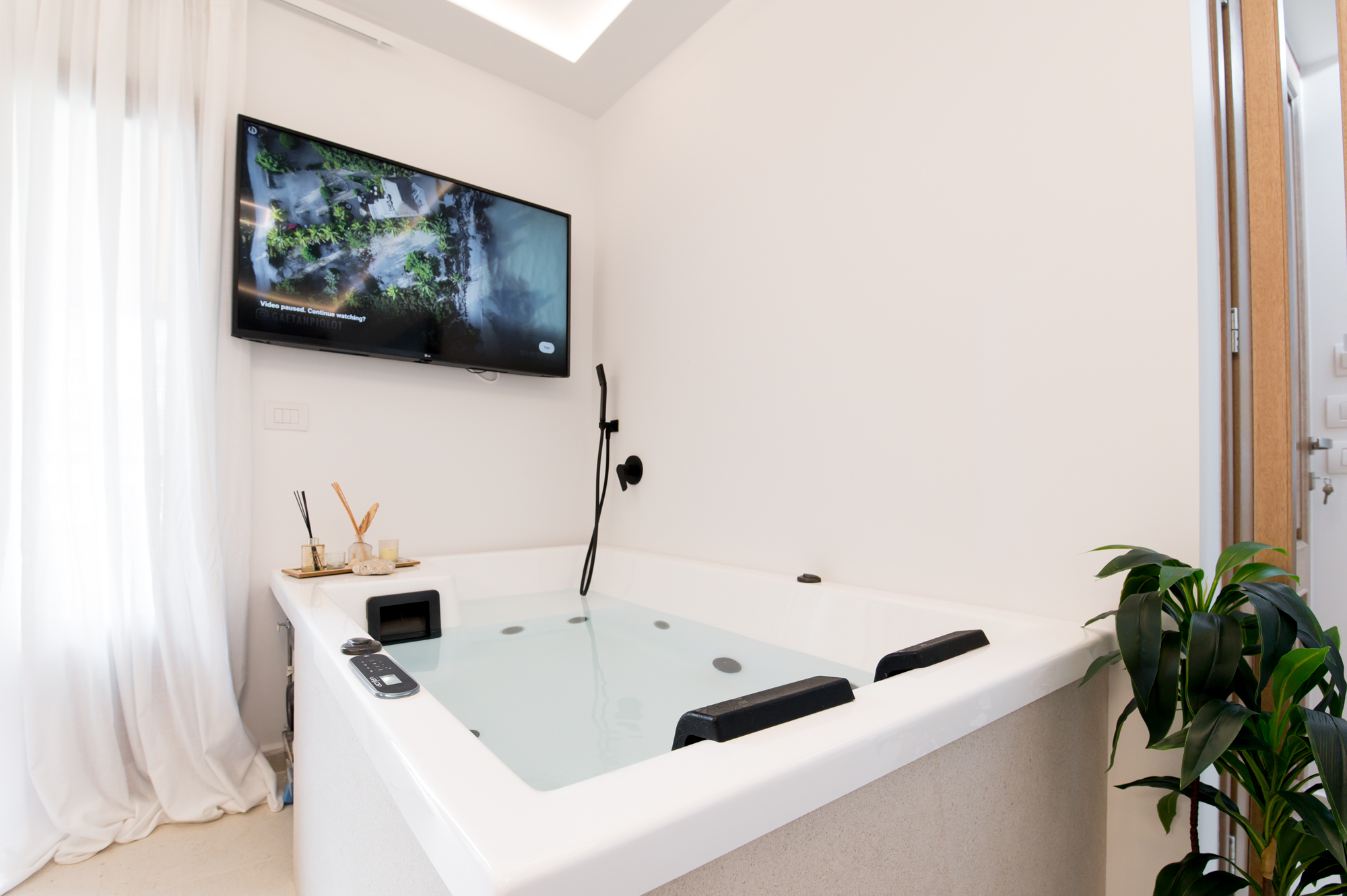 Suite Deluxe with Jacuzzi