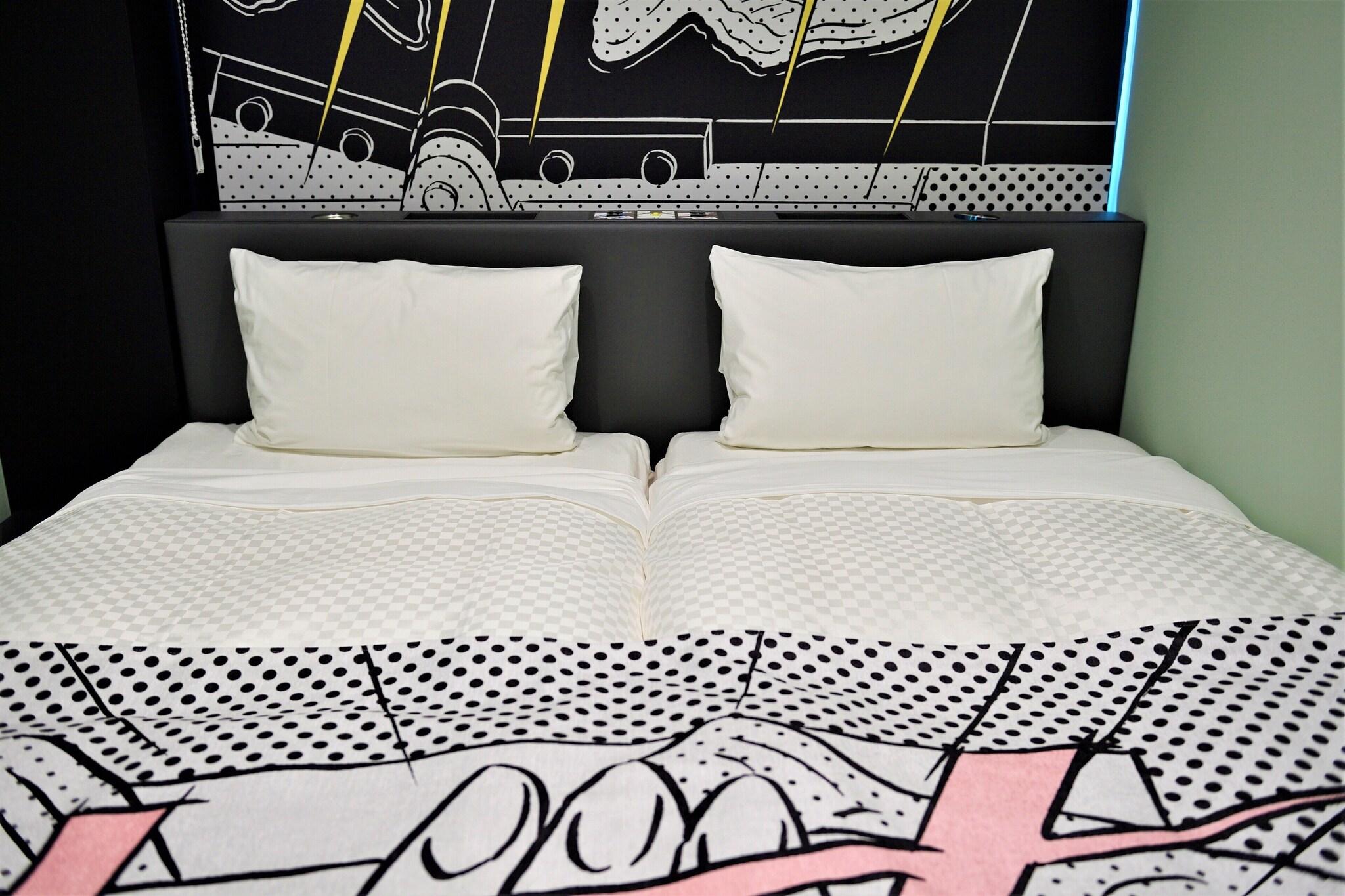 Twin Connecting Room