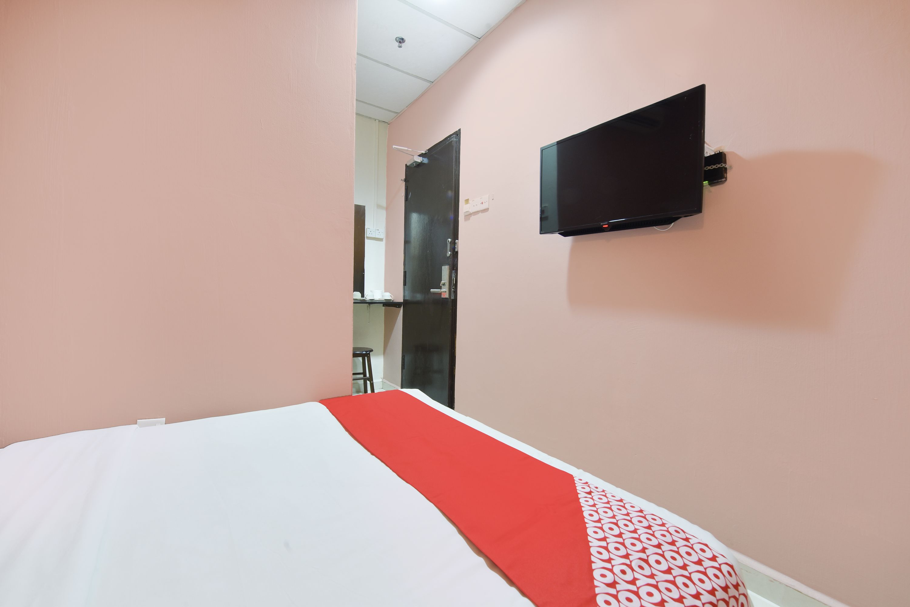 Double Deluxe Queen Bed