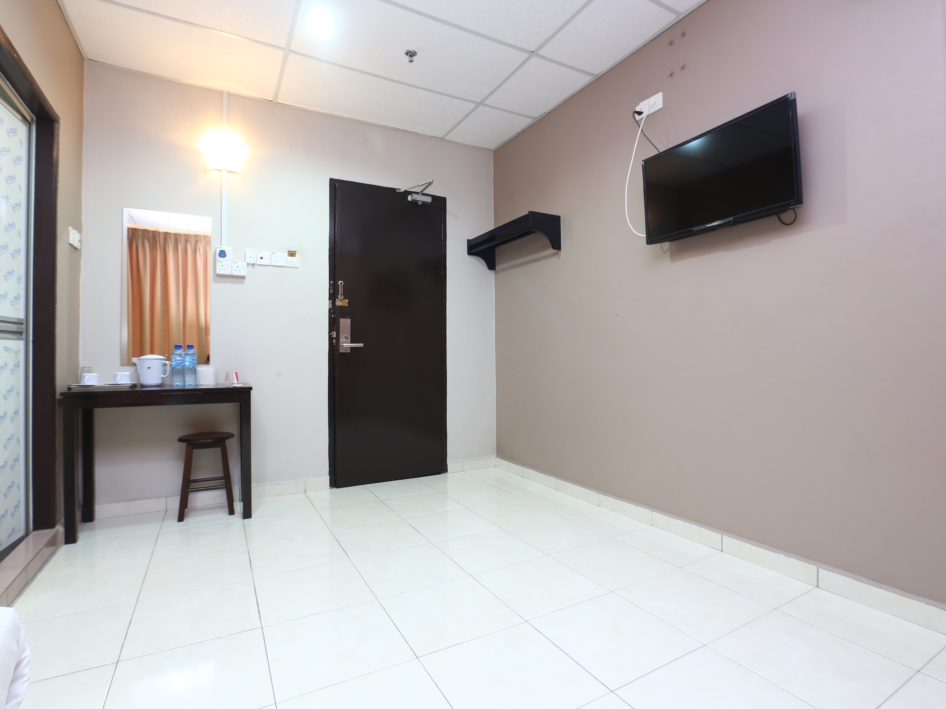 Double Deluxe Queen Bed