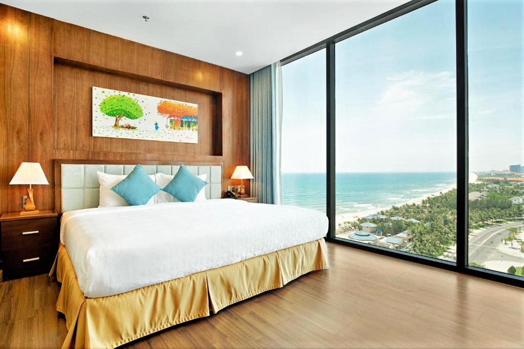 Double Ocean View King Bed