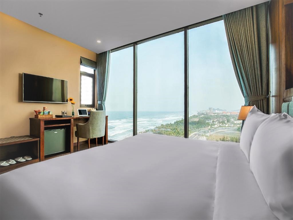 Double Ocean View King Bed