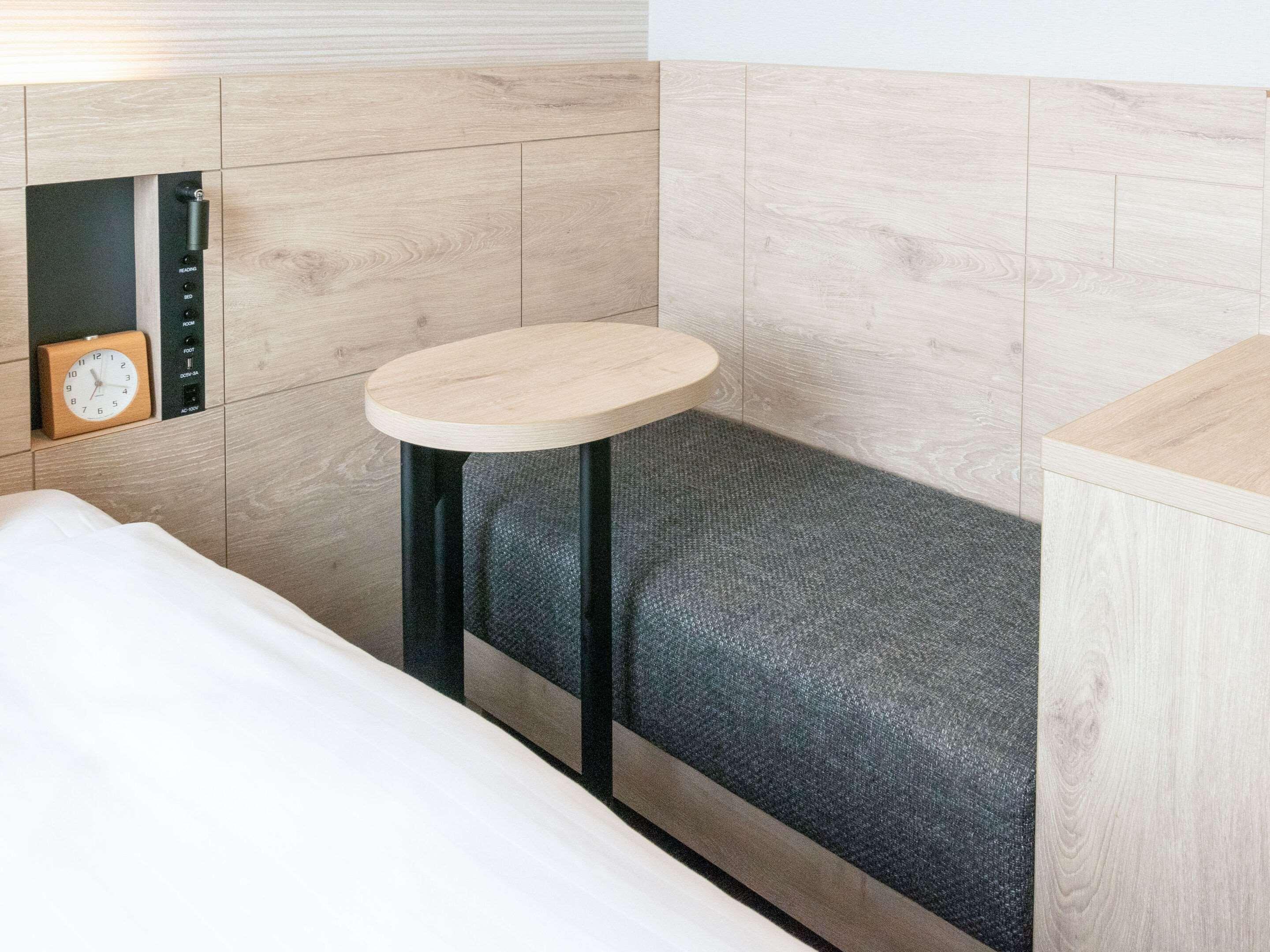 Double Queen Size Bed