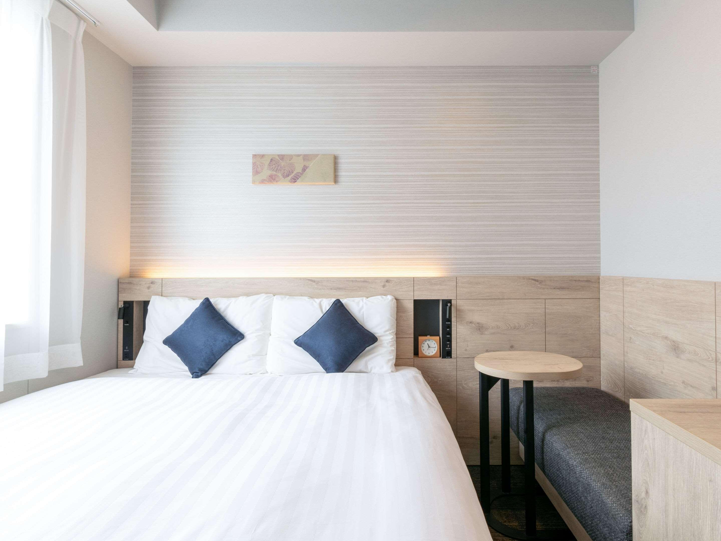 Double Queen Size Bed