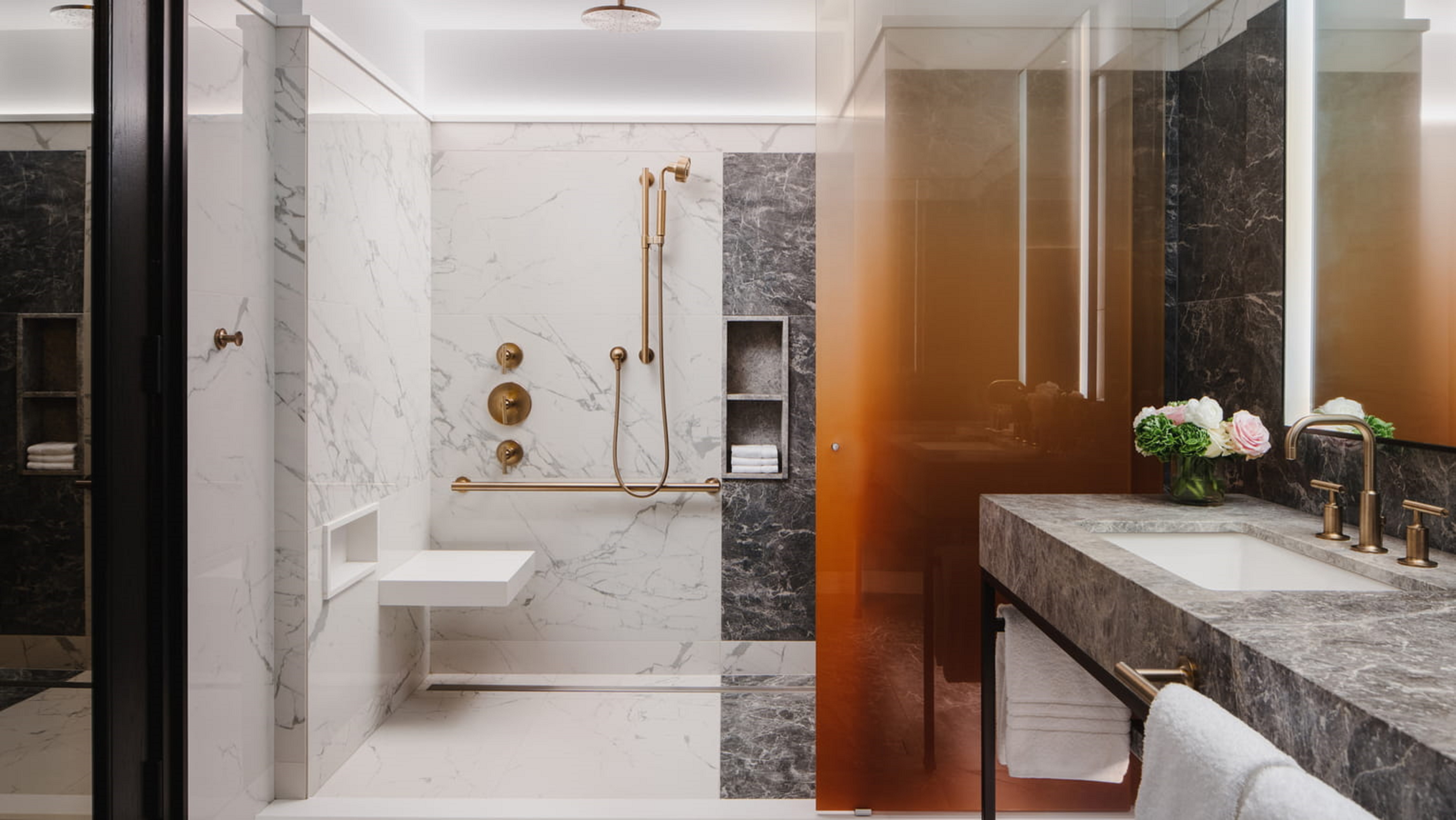 Double Deluxe King Bed