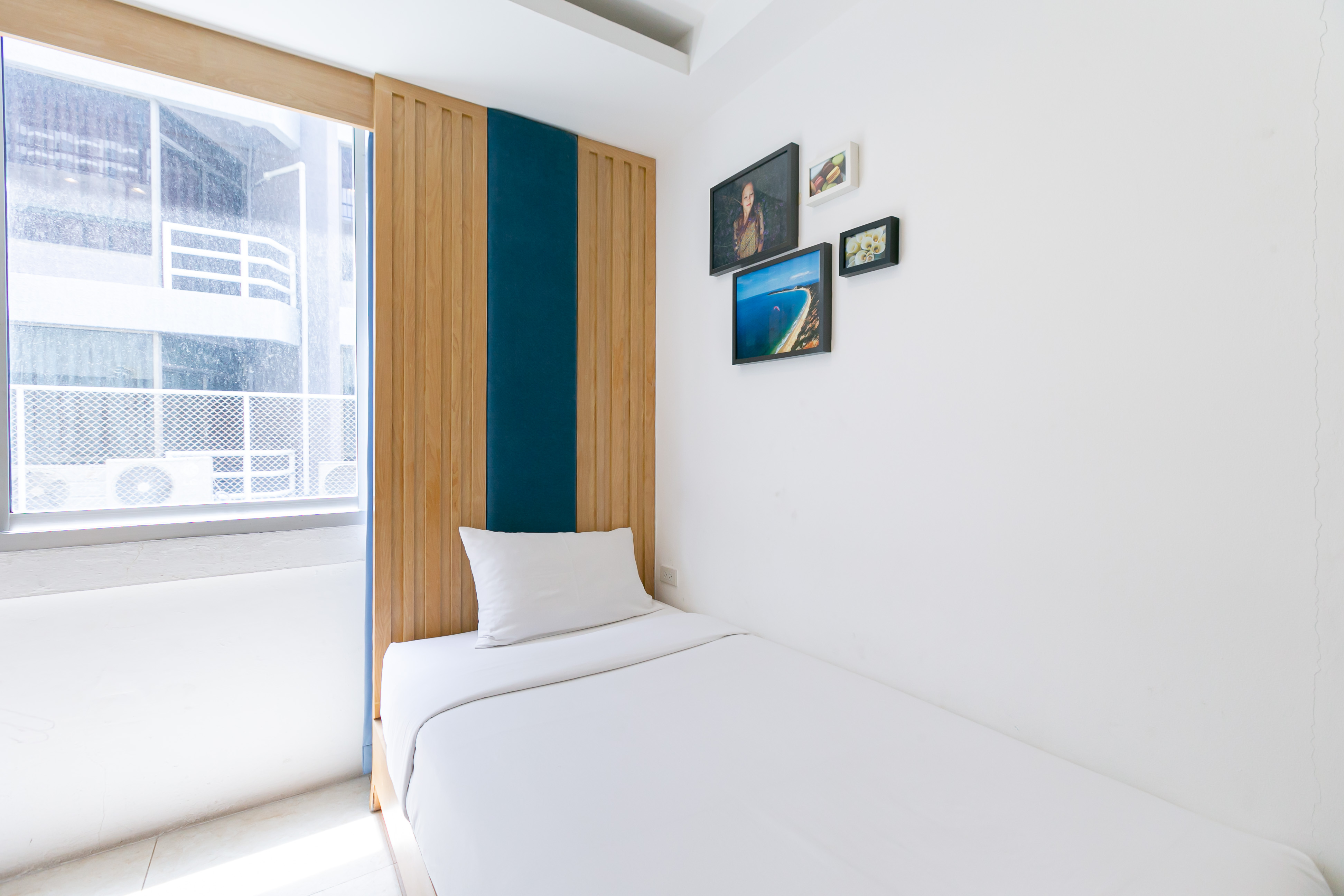 Twin with Shared Bathroom