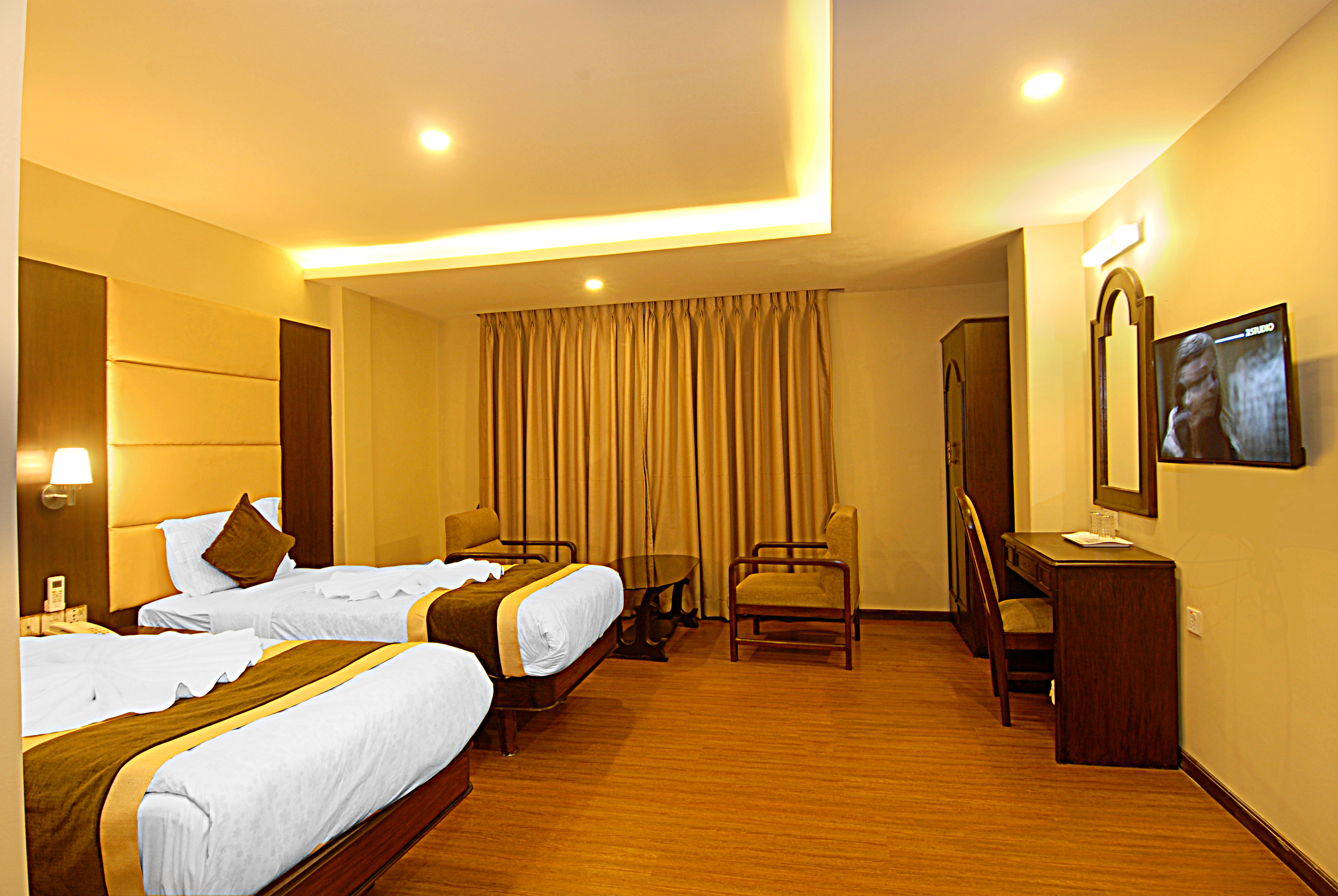 Double or Twin Deluxe