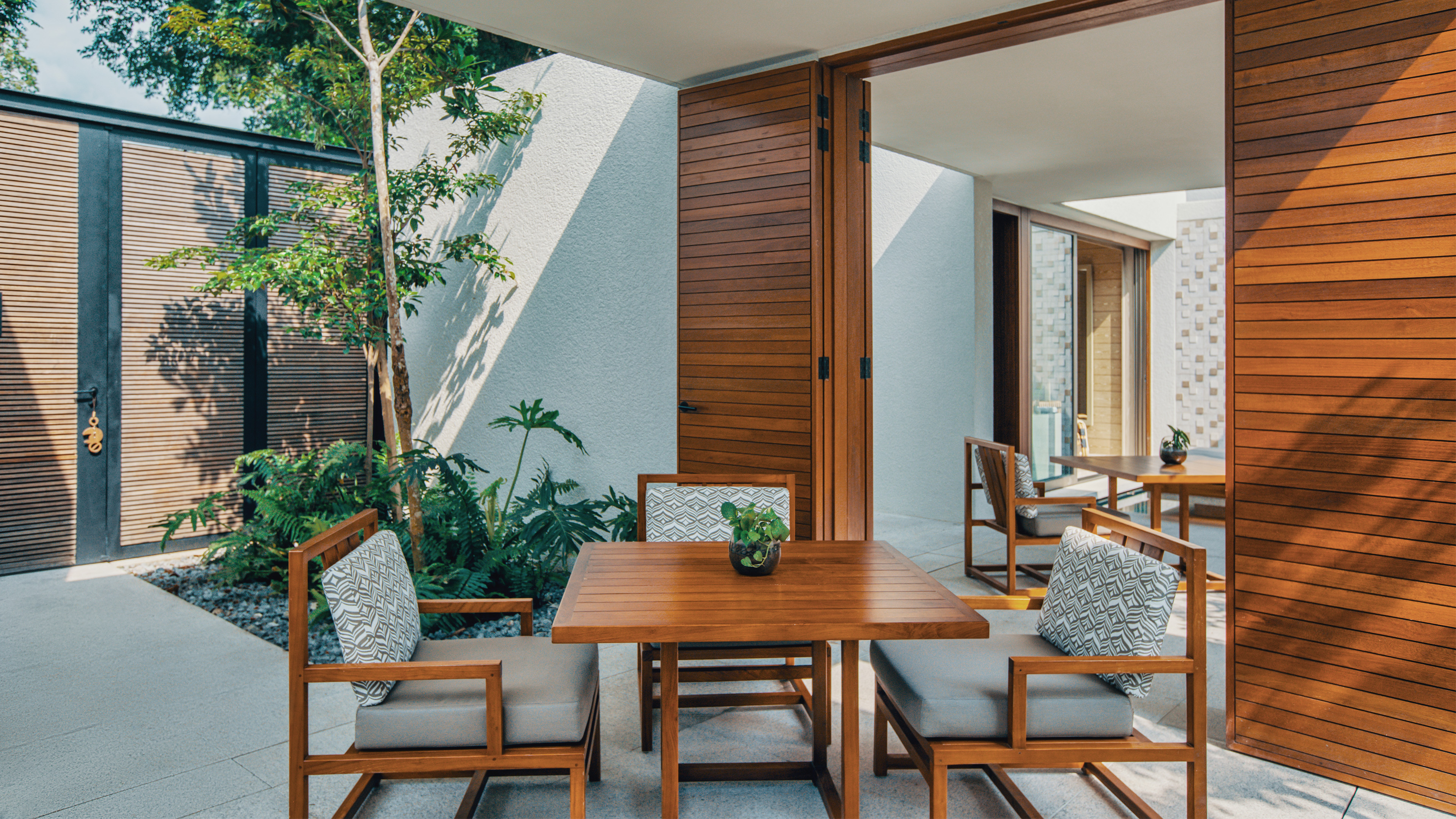 Junior Suite Ocean Front