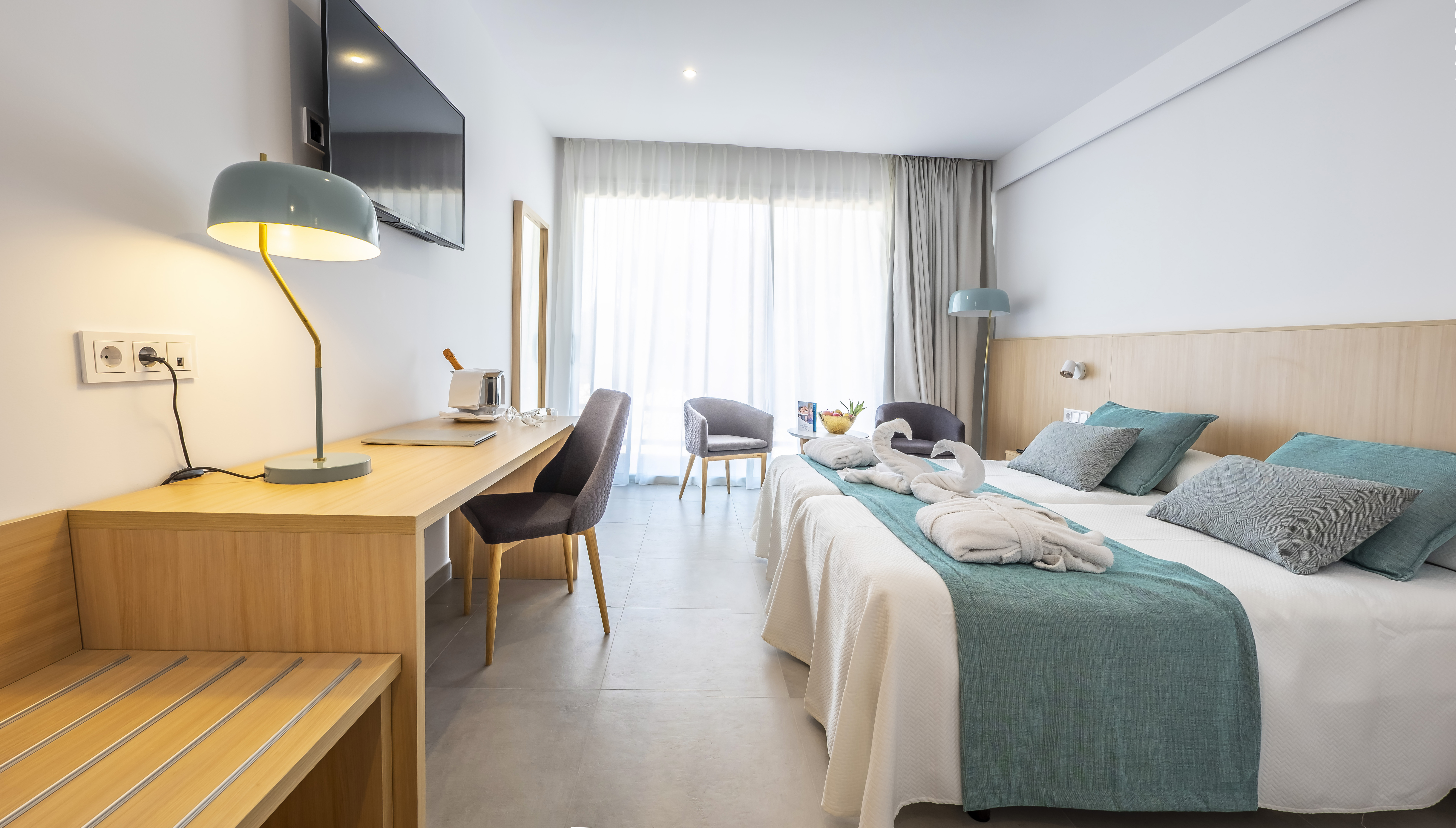 Double or Twin Standard