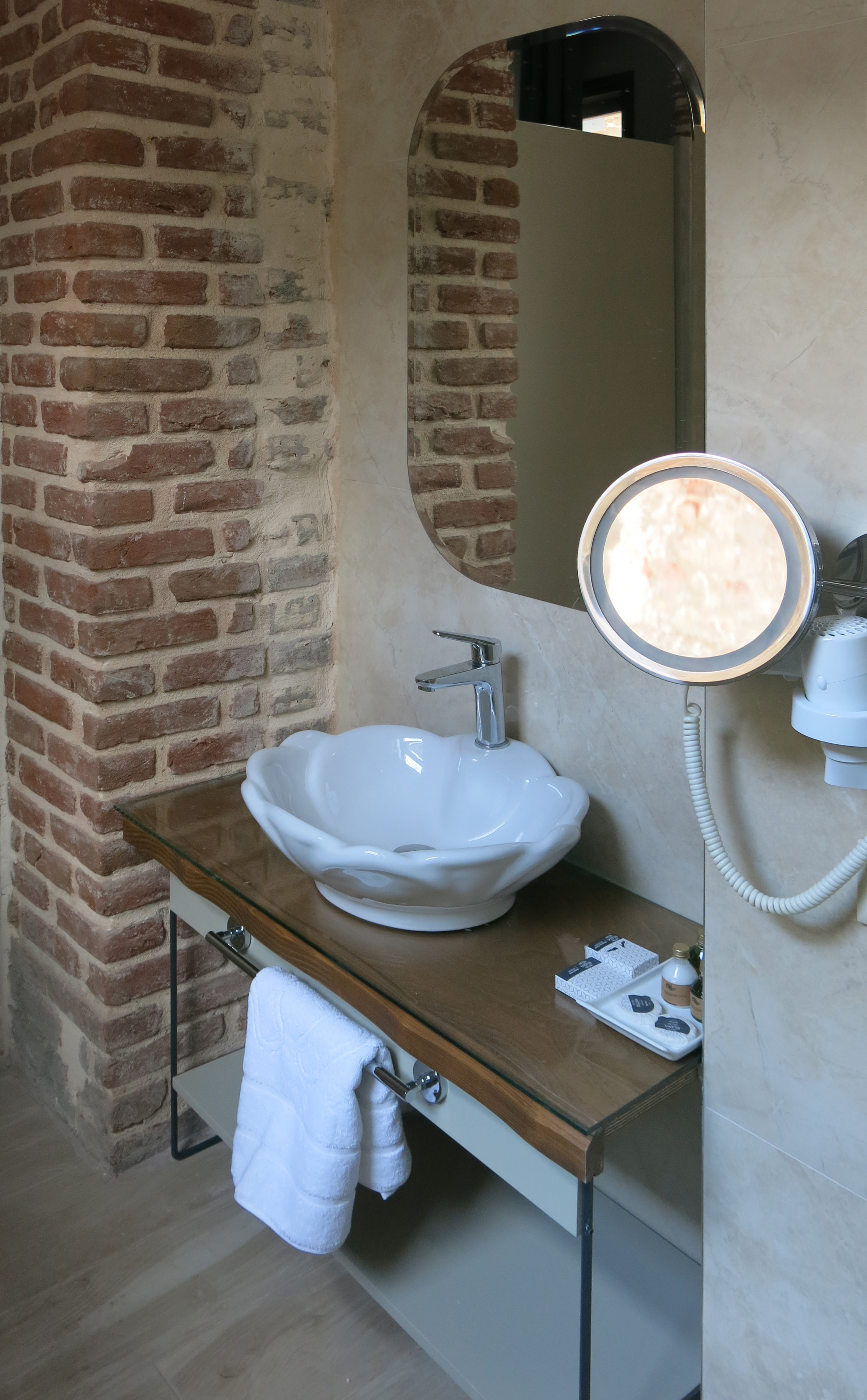 Double Deluxe Sea View with Balcony