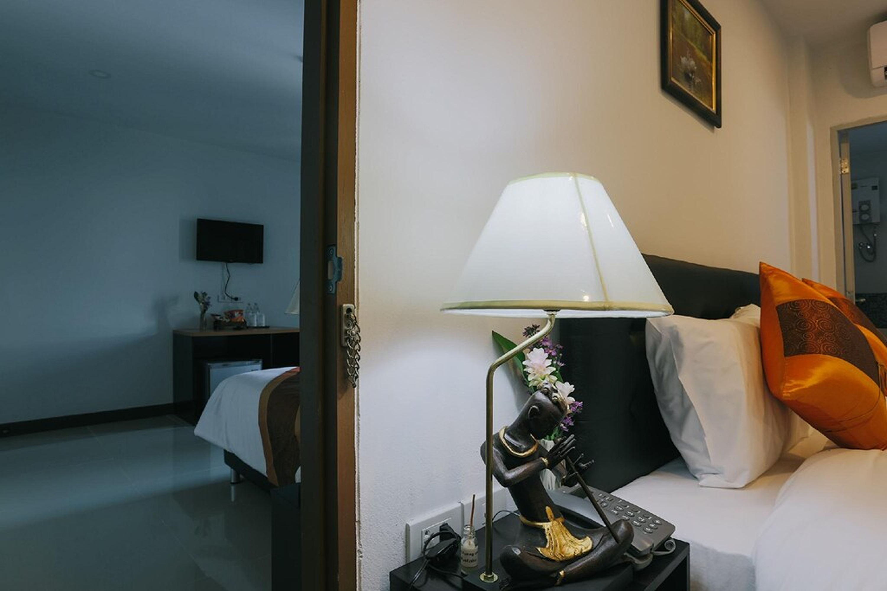 Double Connecting Room