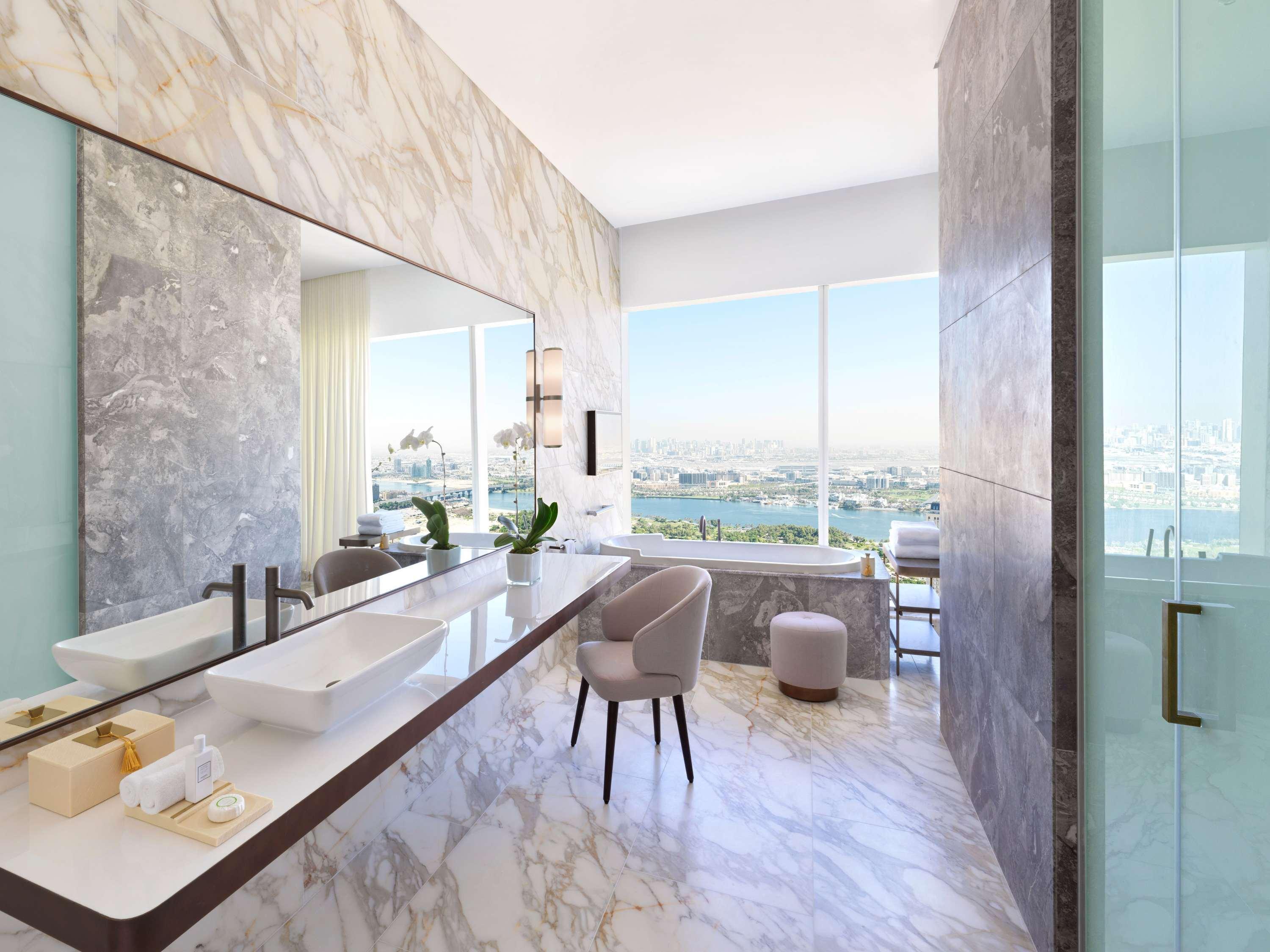 Suite Executive King Bed