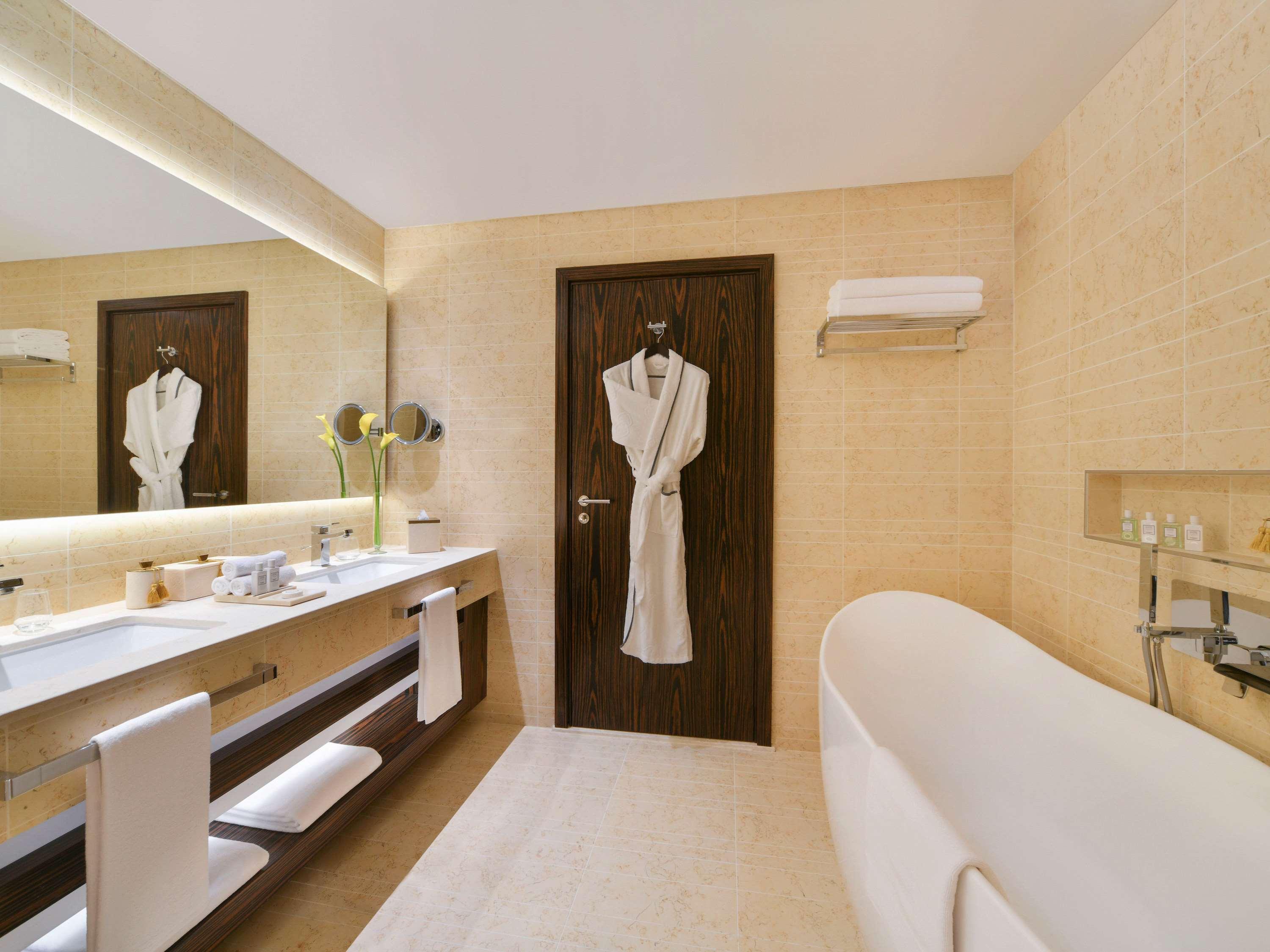 Room Executive King Bed