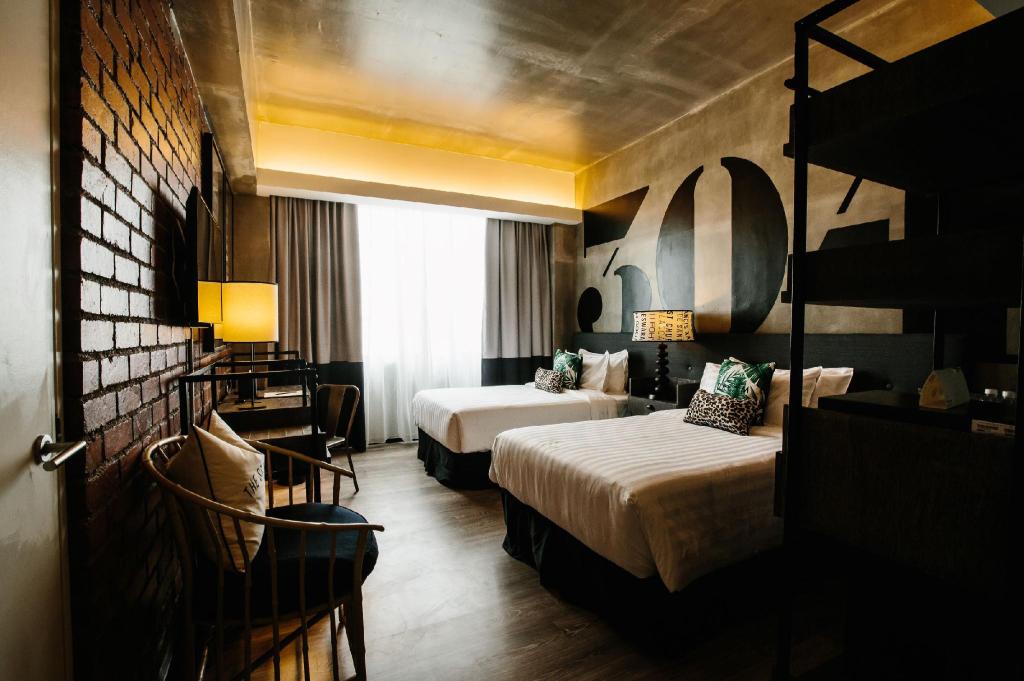 Double or Twin Deluxe